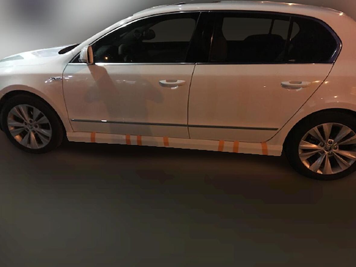 Skoda Süper B 2009-2015 Yan Marşpiyel