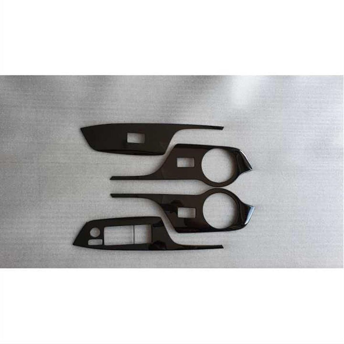 Toyota C-Hr 2016-2019 Kapı Kolçak Kaplama Tıtanyum Siyah (Ayna Düğmeli Model)