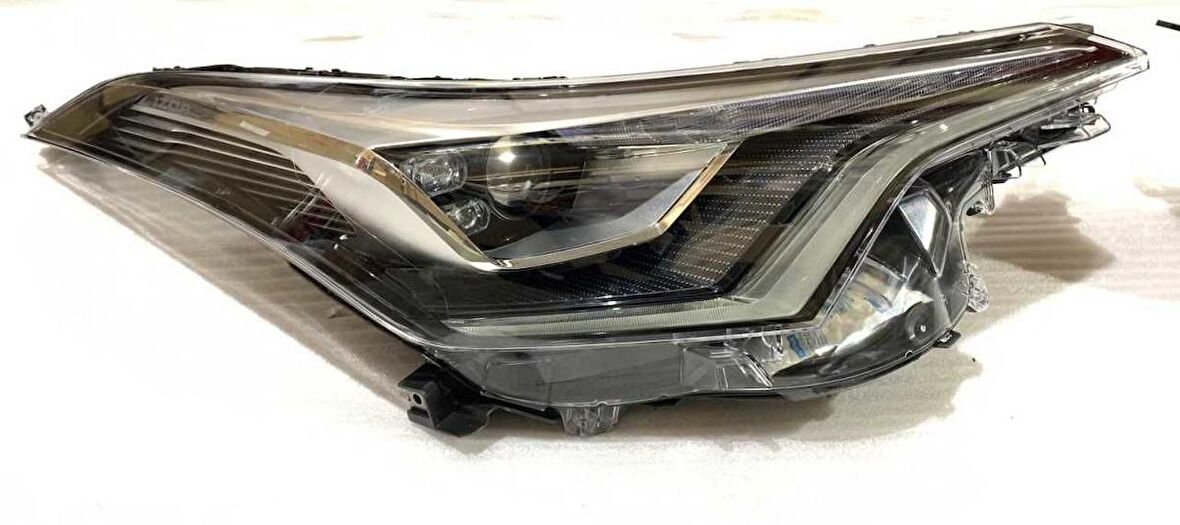 Toyota C-Hr 2018+ Anımasyonlu Led Far