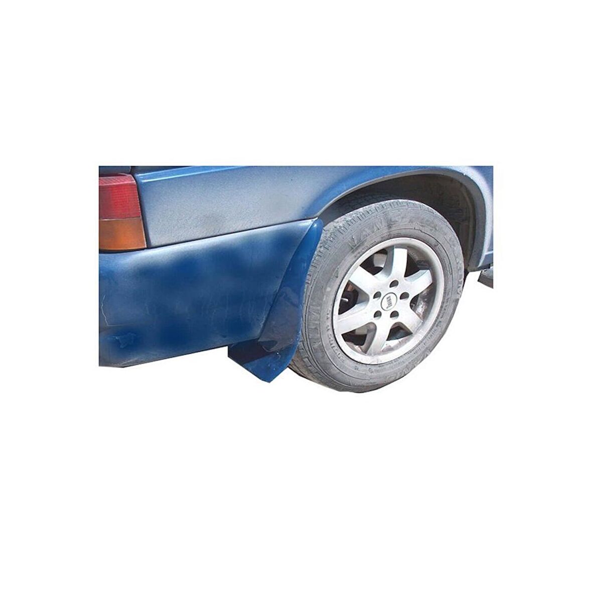 VW Transporter T5 Arka Tampon Altı (Paçalıklı) 2 Prç Fiber 2003-2010