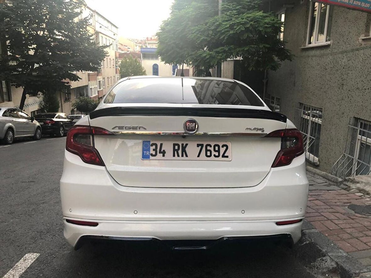 Fiat Egea Spoiler