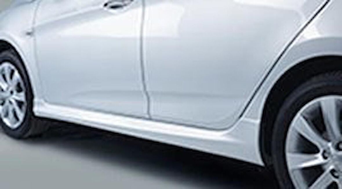 Hyundai Accent Blue Yan Marşpiyel