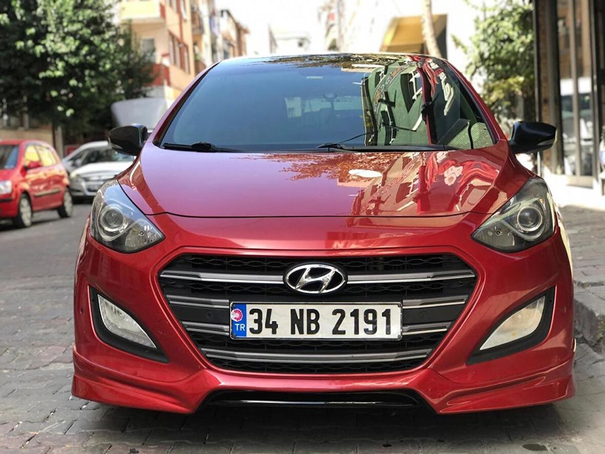 Hyundai i30 Custom Ön Ek