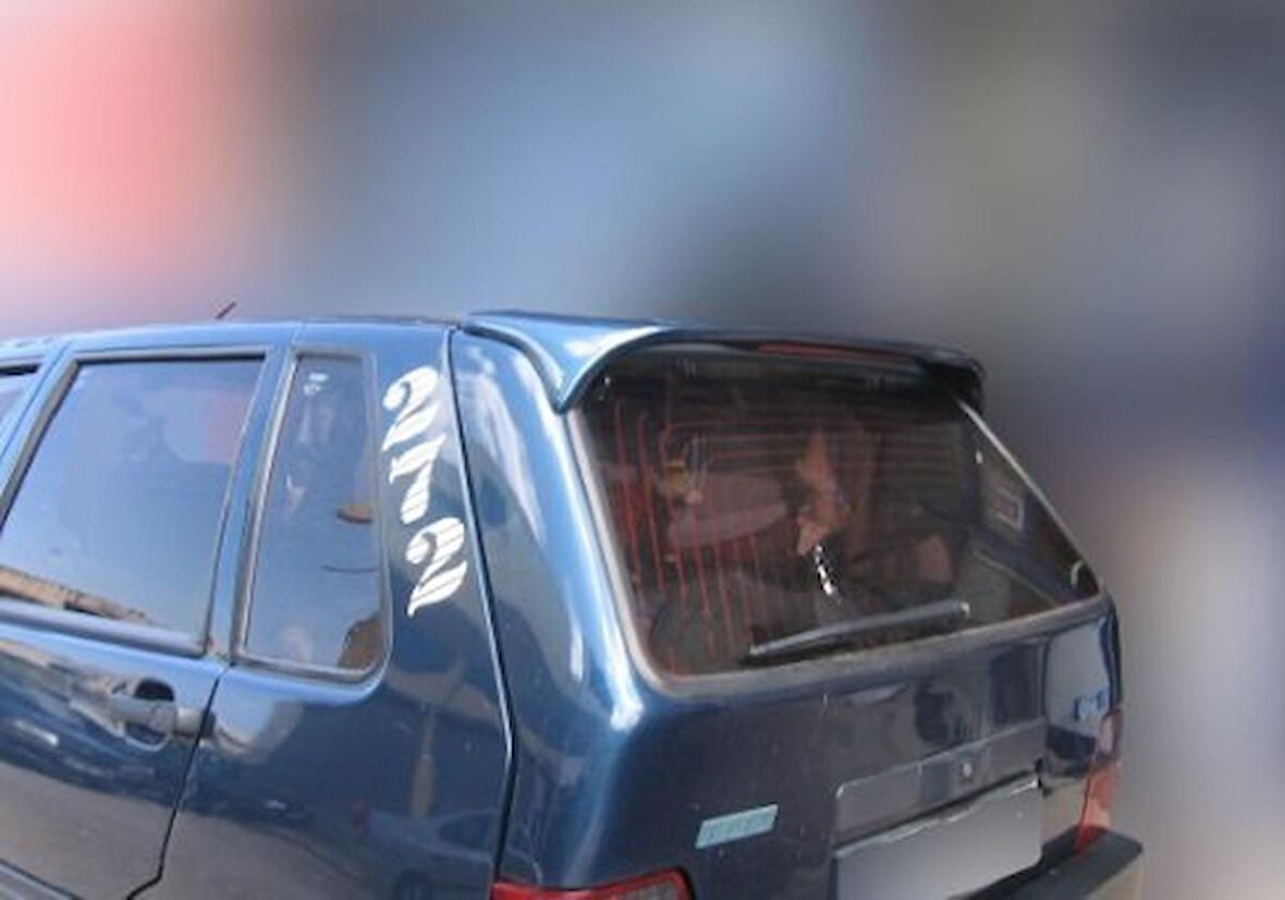 Fiat Uno Spoiler Boyalı