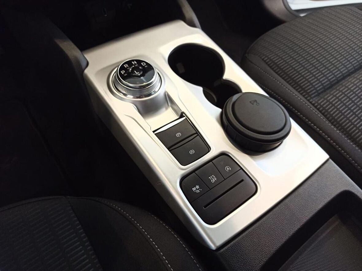 Ford Focus 2019+ Vıtes Konsol Kaplama Sılver(Abs)