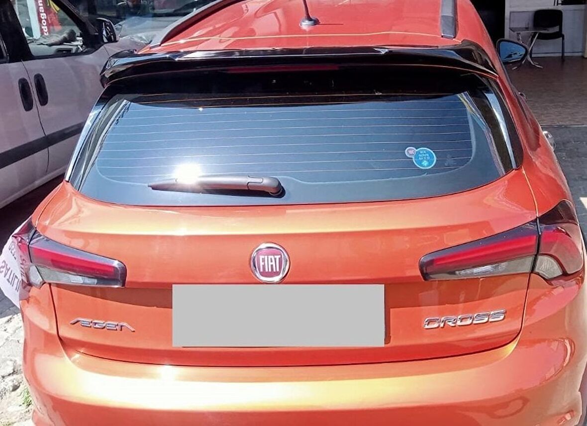 Fiat Egea Cross Spoiler Boyalı