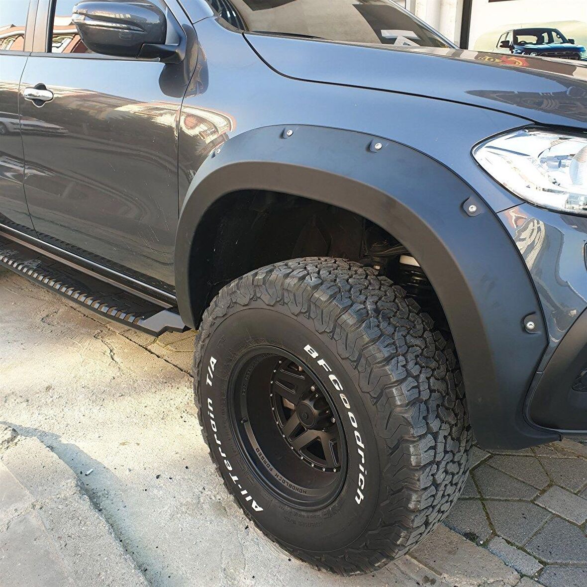 Mercedes X-Class Çamurluk Kaplama Civatalı 4.5cm Dodik Seti