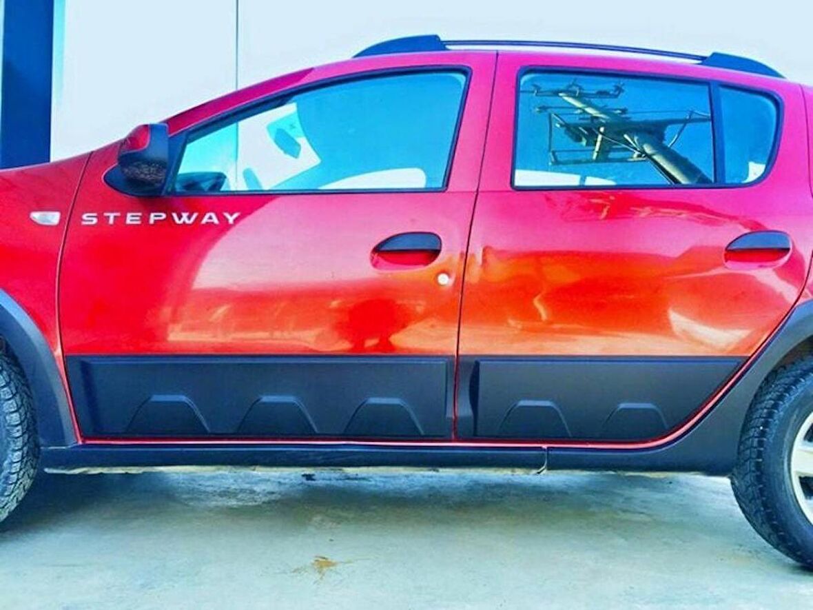 Dacia Sandero Gövde Kaplama Yan Kapı Koruma 2012 /2019