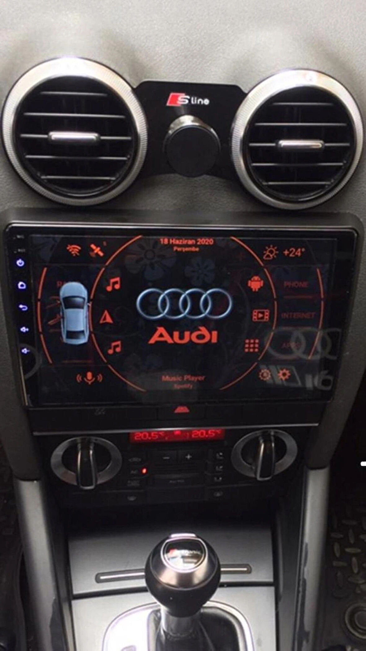 AUDİ A3 UYUMLU 8P KASA(2004-2012)%100 KIRILMAZ SLİNE LOGOLU  MIKNATISLI TELEFON TUTUCU