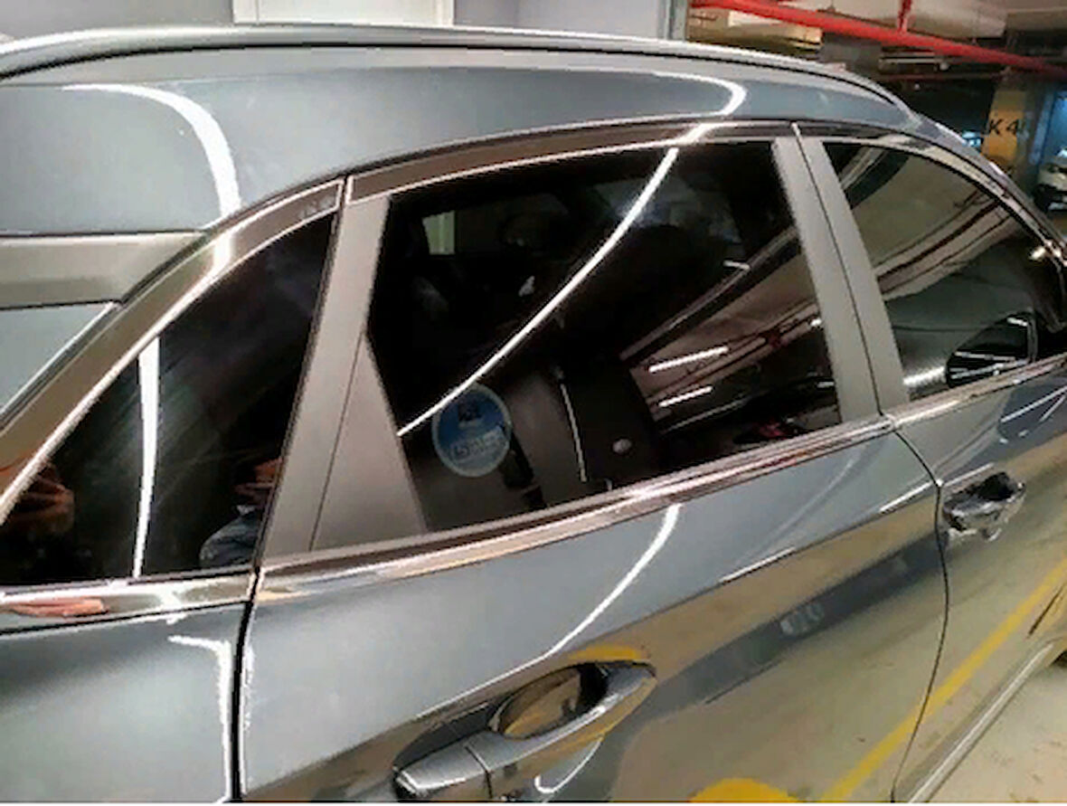 Hyundai Kona Cam Çıtası