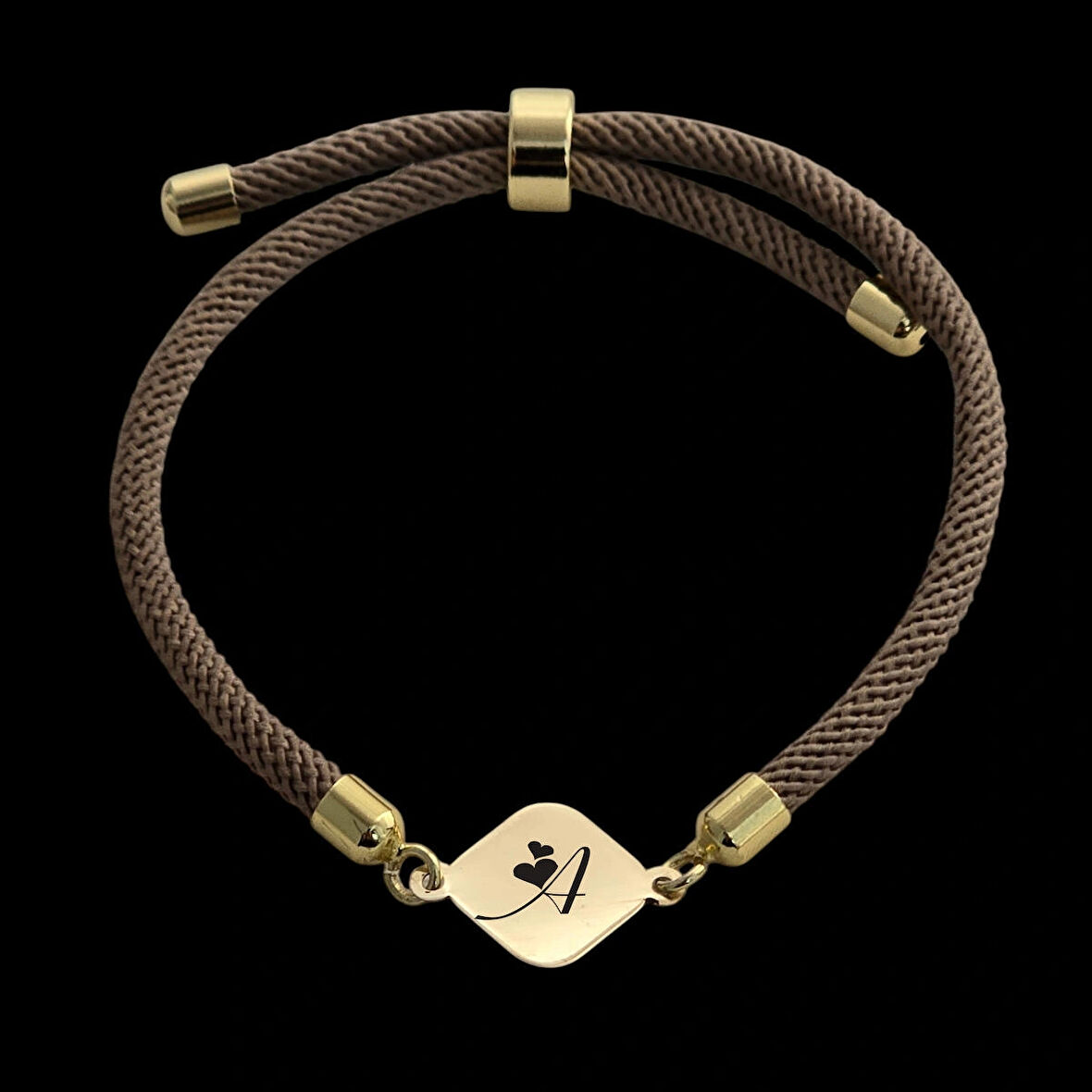 A Harfine Özel Örgü İpli Eşkenar Dörtgenli 14 Ayar Altın Plakalı Hediye Bileklik-332harf-kahverengi