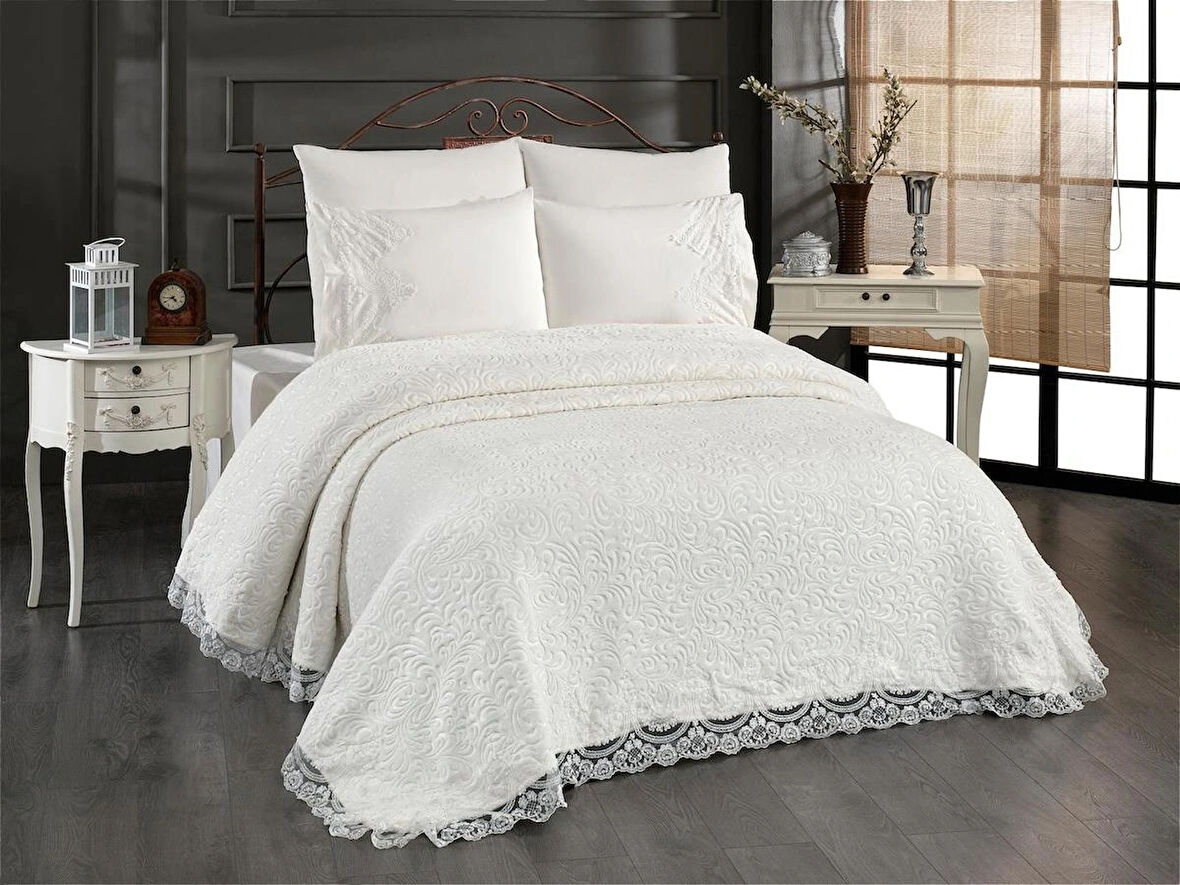 Fransız Dantelli ,güpürlü 6 Parça Battaniye Seti Krem (ÇEYİZ KUTULU)