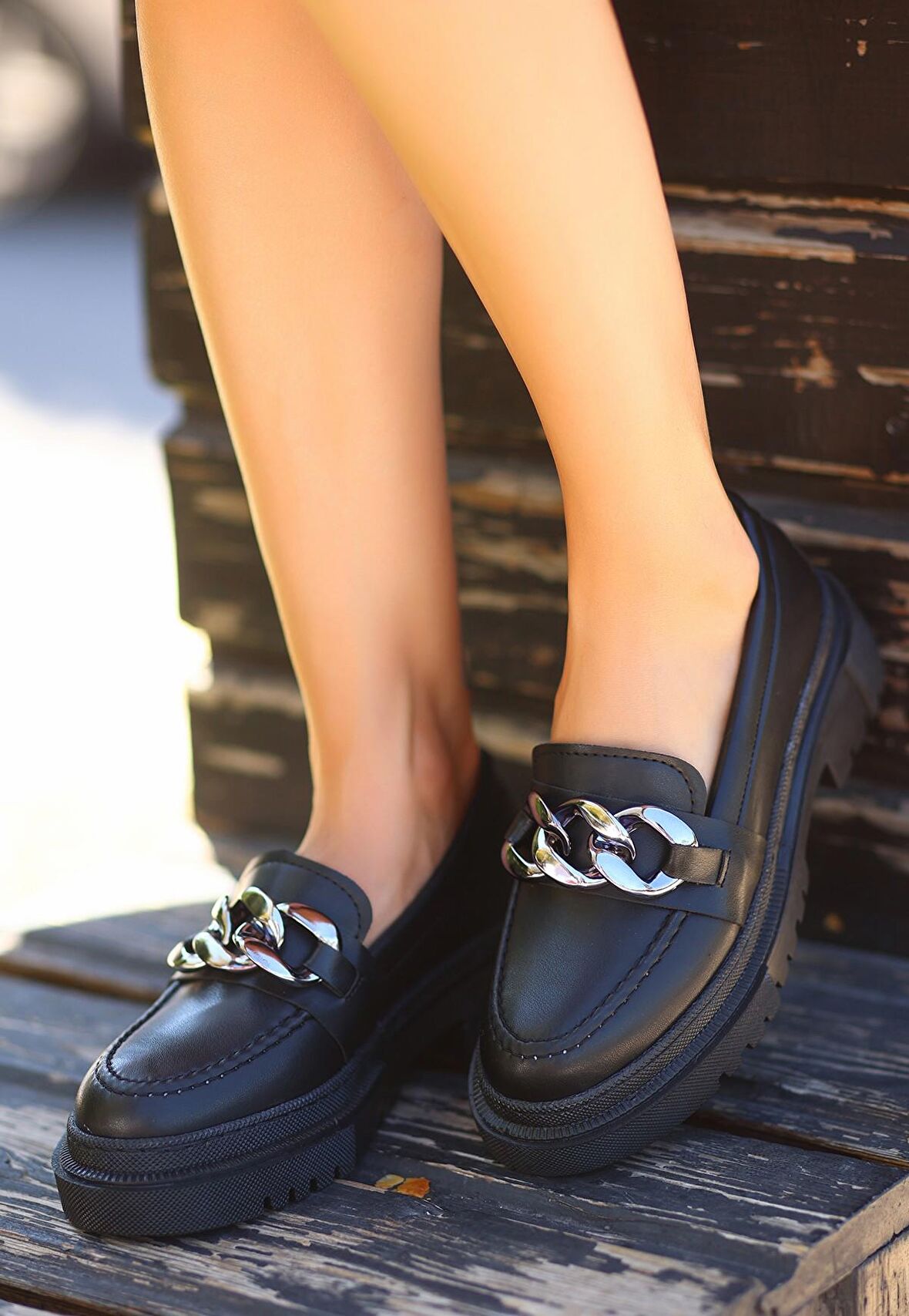 Tokalı Babet Ayakkabı Cilt Siyah Topuk Boyu 3 Cm