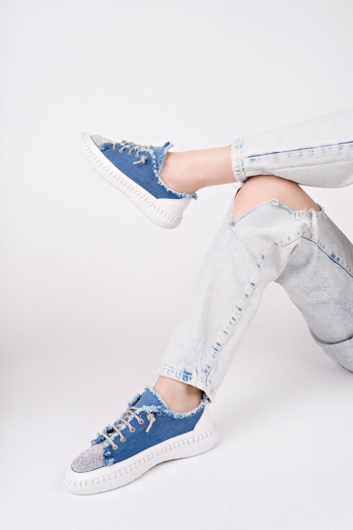 Ortopedik Topuk Dikenine Karşı Özel Üretim Bağcıklı Spor Ayakkabı Keten Mavi Topuk Boyu 1,5 Cm