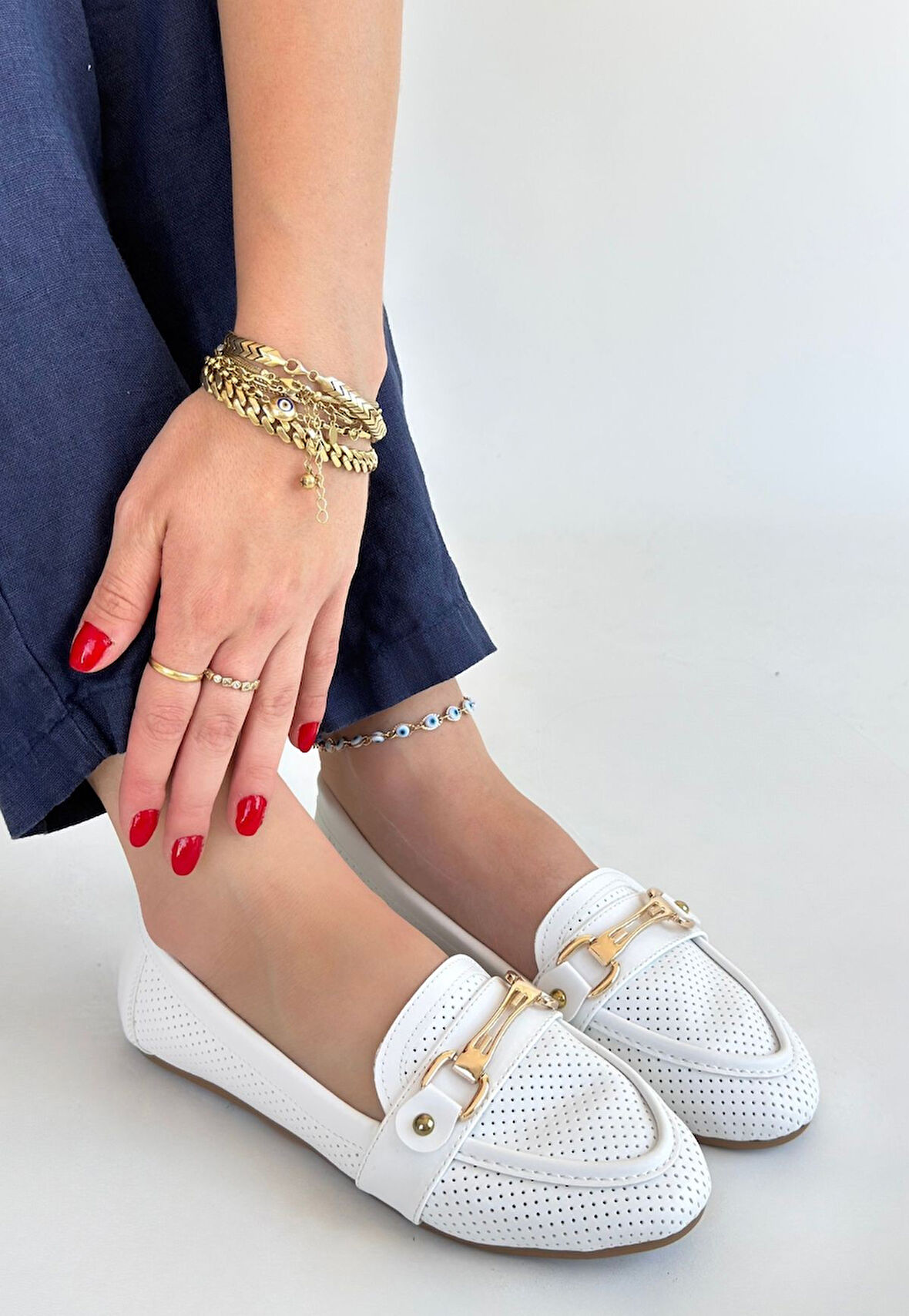 Tokalı Babet Ayakkabı Cilt Beyaz Topuk Boyu 1 Cm