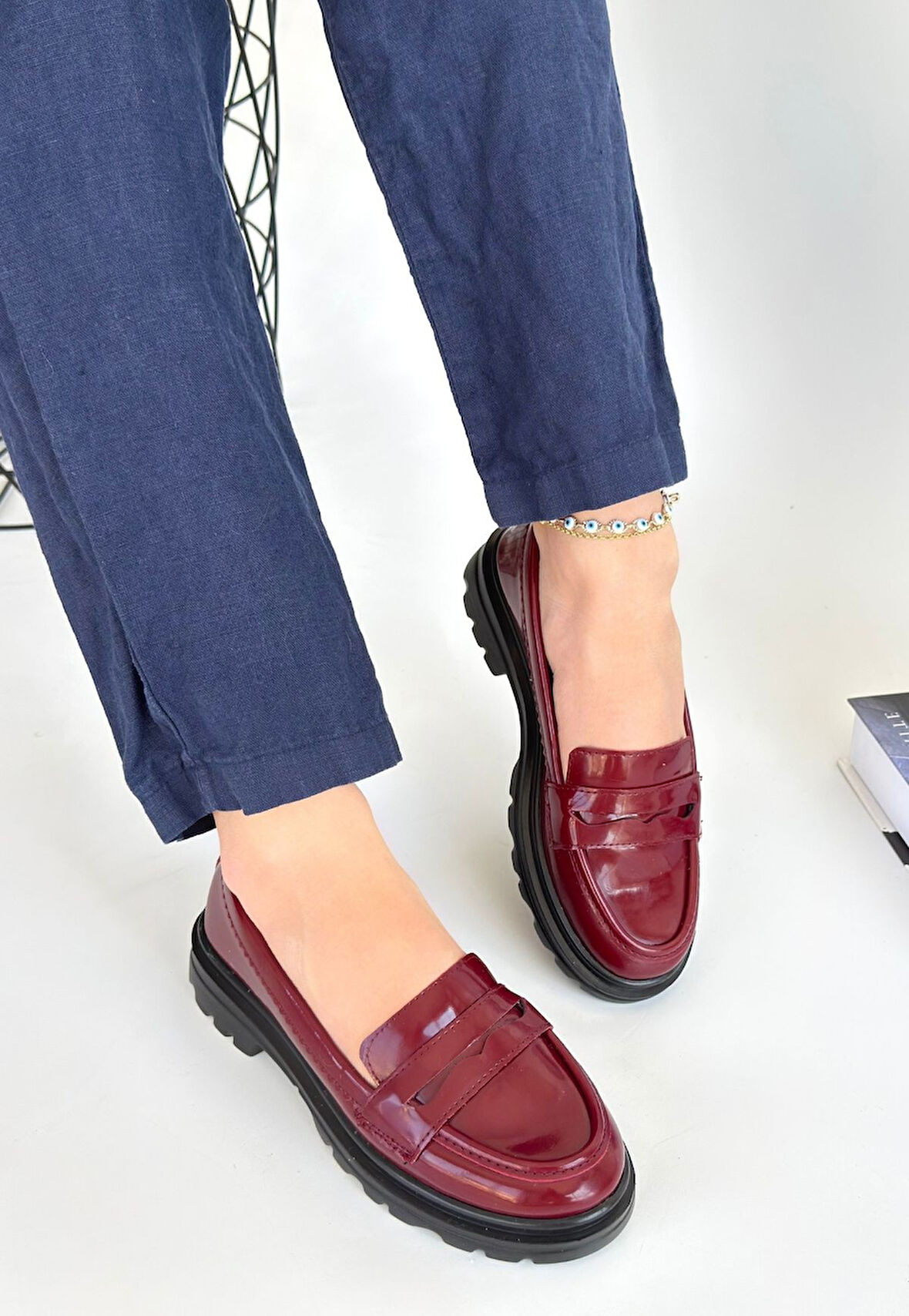 Ortopedik Topuk Dikenine Karşı Özel Üretim Oxford Babet Ayakkabı Rugan Bordo Topuk Boyu 2,5 Cm