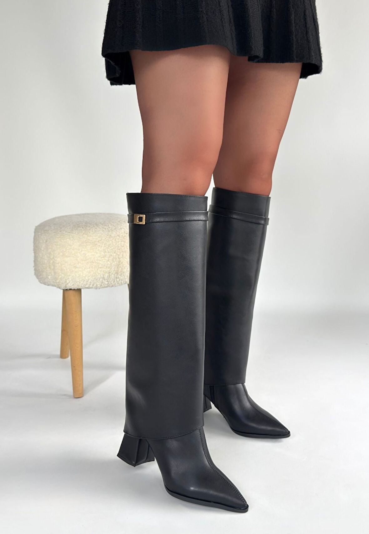 Sivri Burun Topuklu Tak Çıkar Çizme Cilt Siyah Topuk Boyu 7 Cm