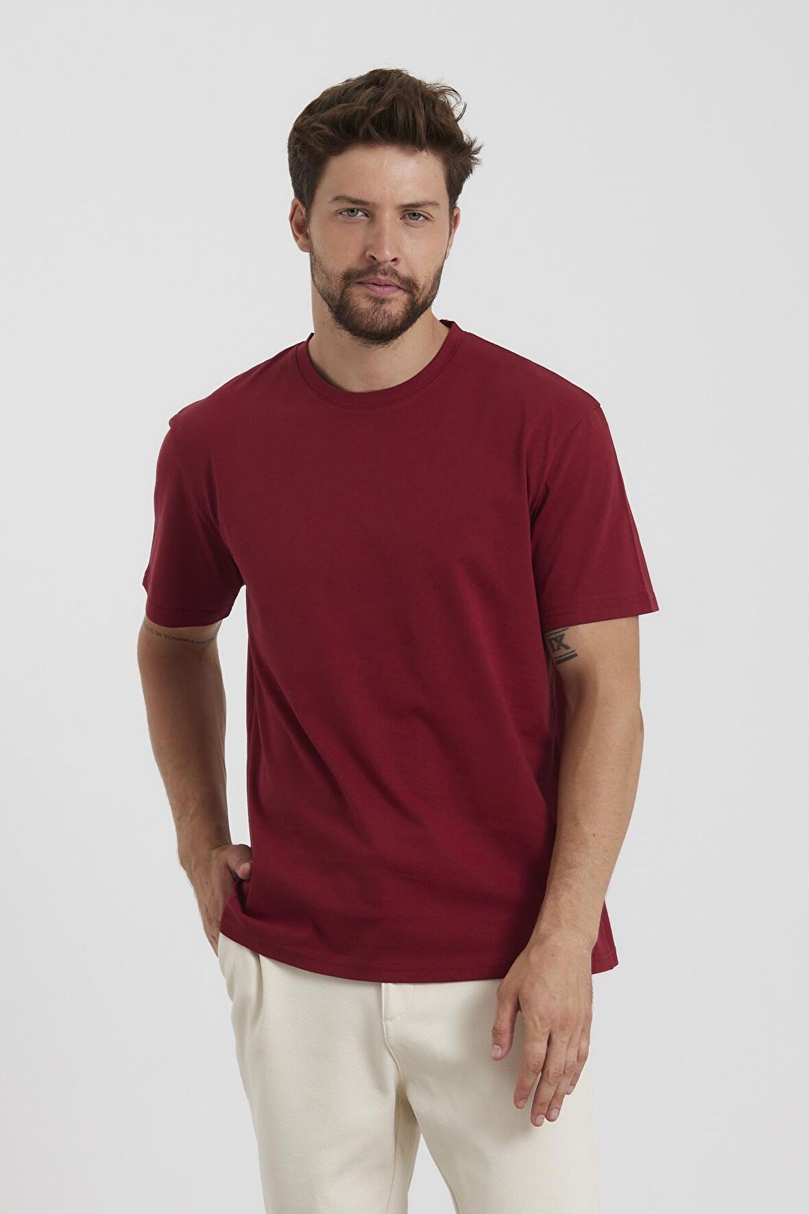 Erkek Comfort Fit Bisiklet Yaka Basic Tişört Bordo