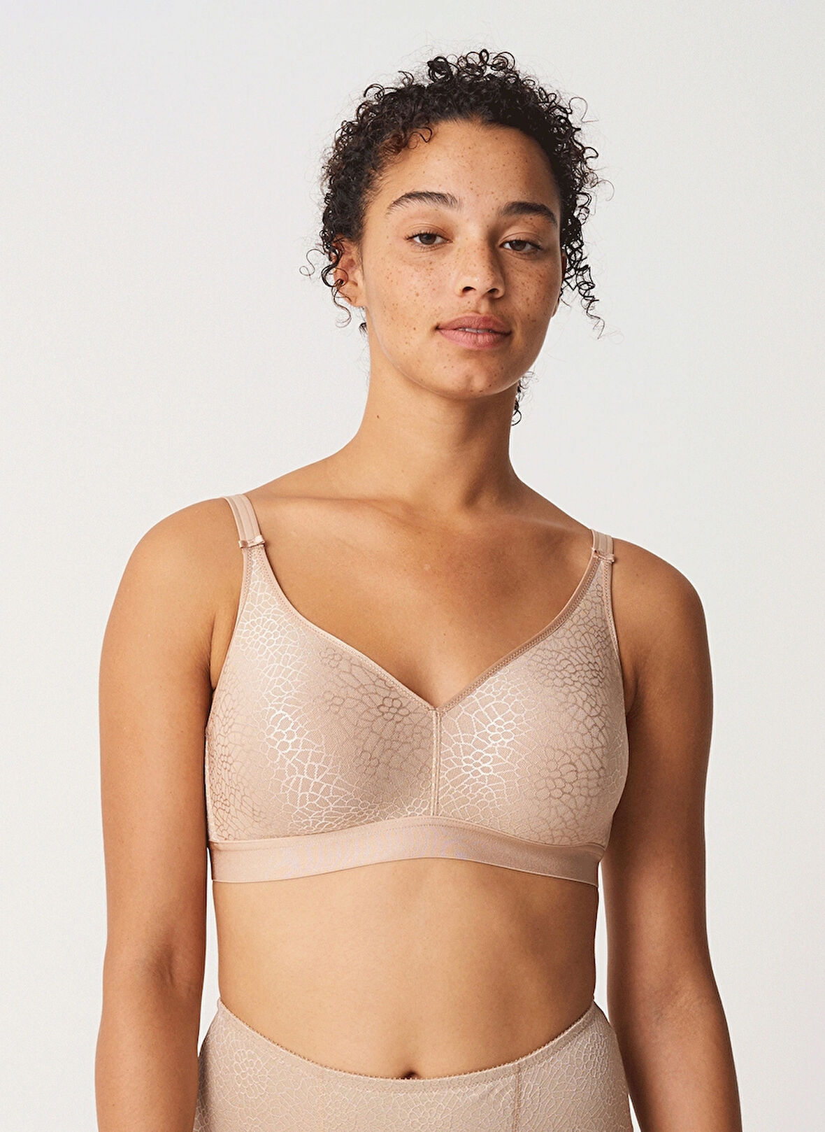 Chantelle Ten Küçültücü Sütyen C18920