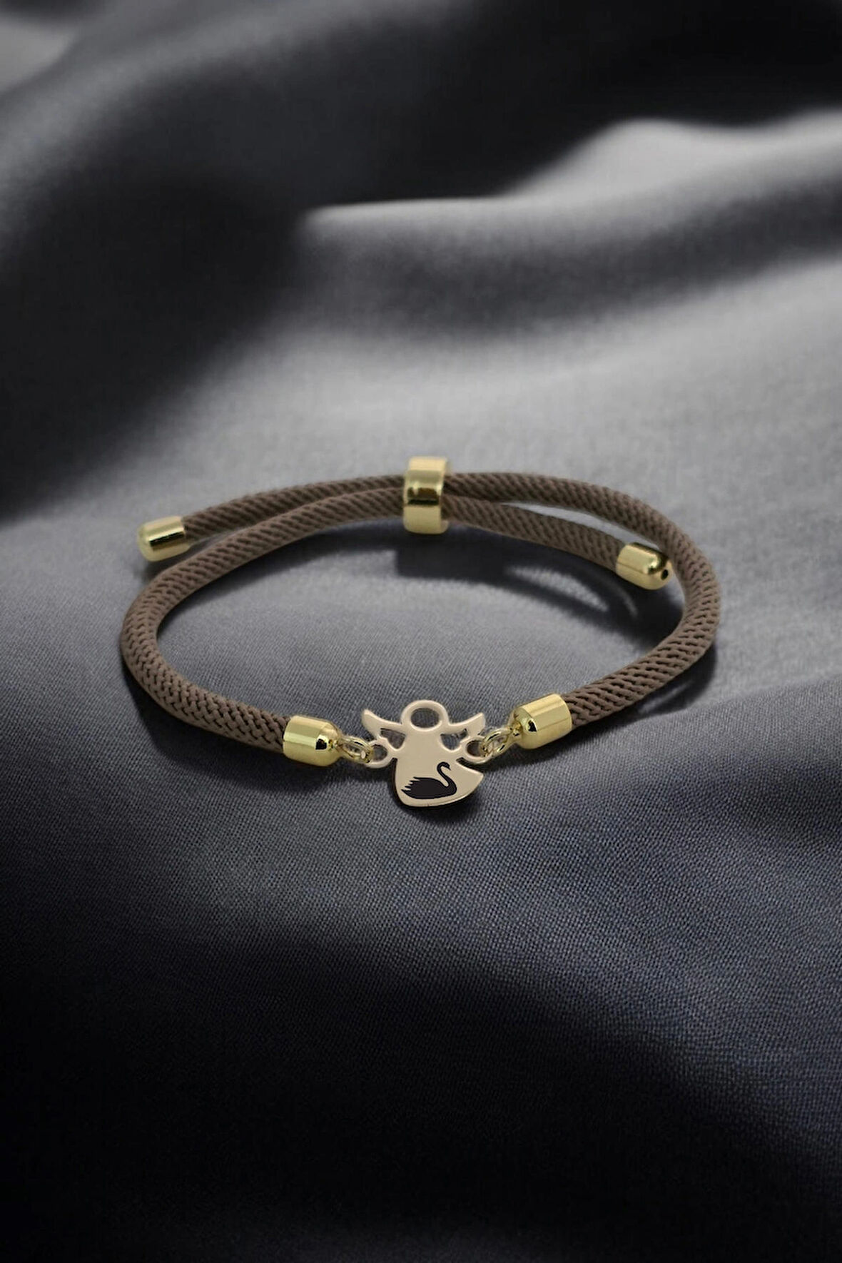 Kuğu Temalı İpek Örgülü Mevlana Figürlü 14 Ayar Altın Plakalı Hediye Bileklik-335sembol-kahverengi