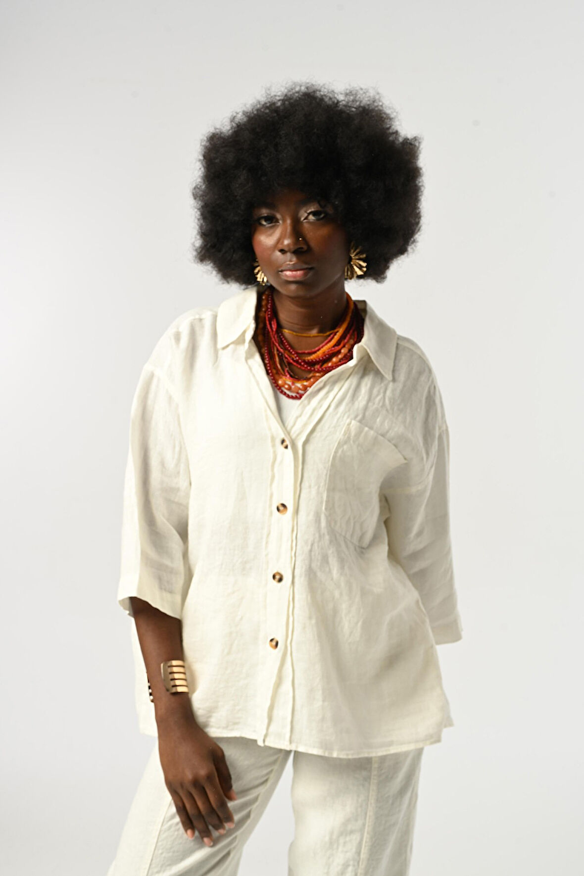 KADIN %100 KETEN TRUVAKAR KOLLU DÜZ RENK TEK CEPLİ GÖMLEK