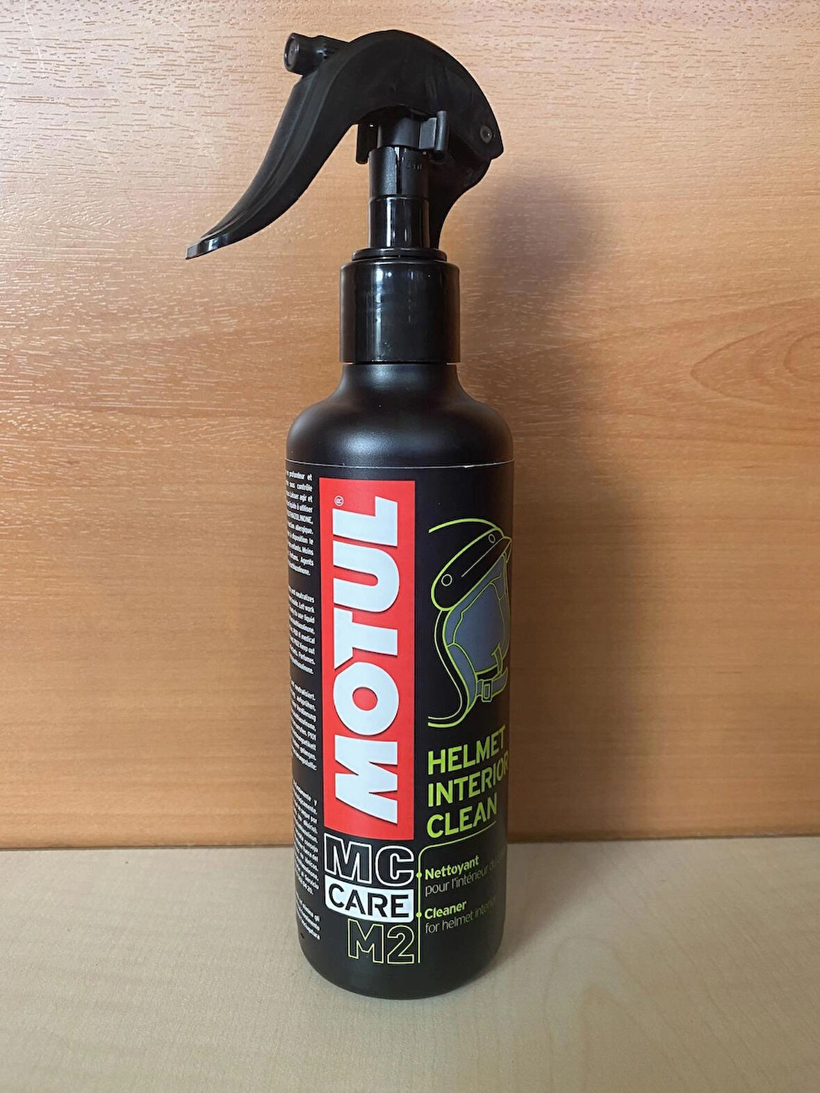 MOTUL MC CARE M2 HELMET INTERIOR CLEAN 