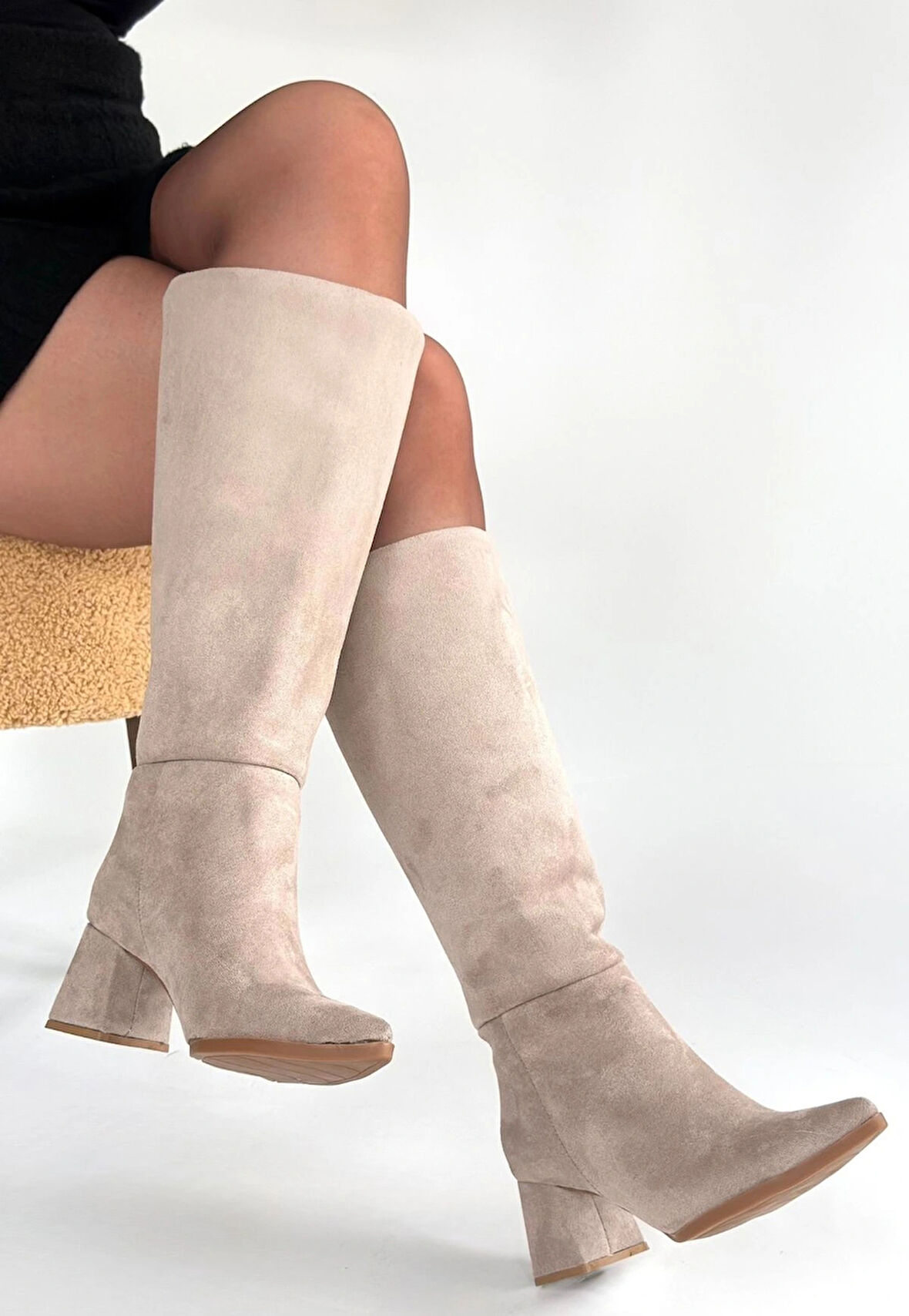 Roksa Bej Süet Topuklu Çizme