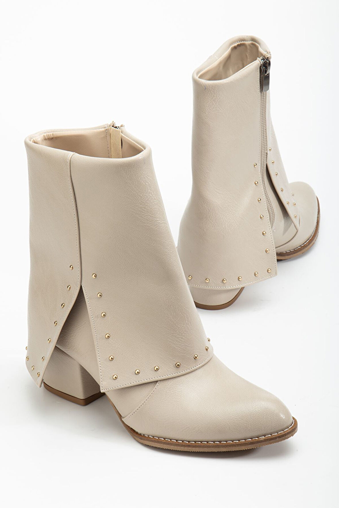 Kadın Sivri Burun Bej Cilt Detaylı Topuklu Bot 