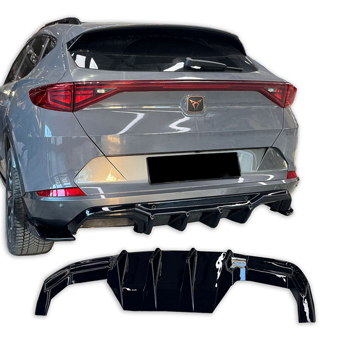 Cupra Formentor Uyumlu Araca Özel Difüzör (Parlak Siyah Boyalı)