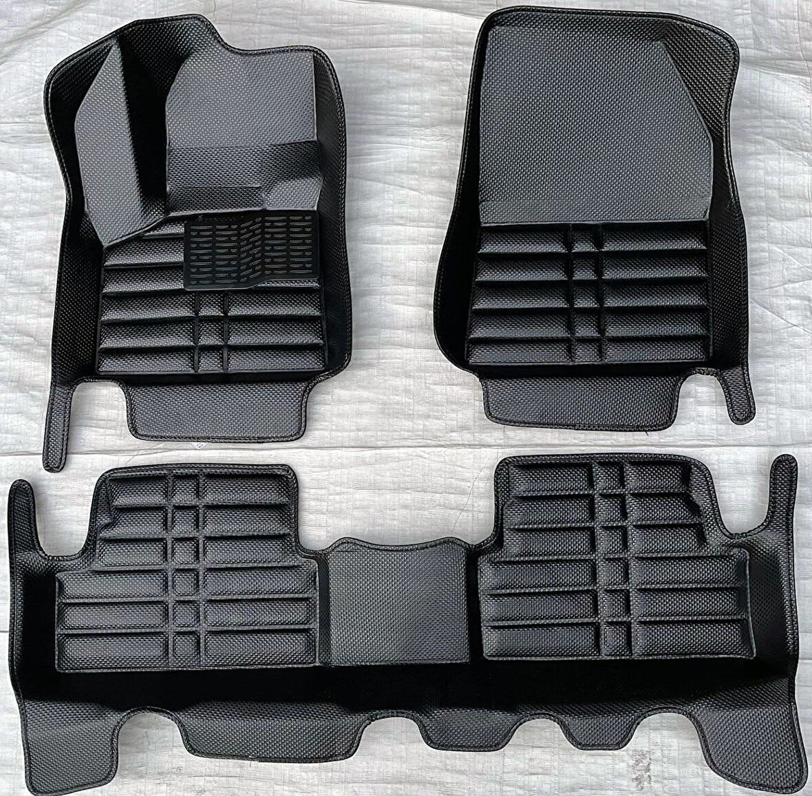 Opel Grandland Uyumlu 2017 Sonrası 5D Havuzlu Karbon Dizayn Paspas Seti