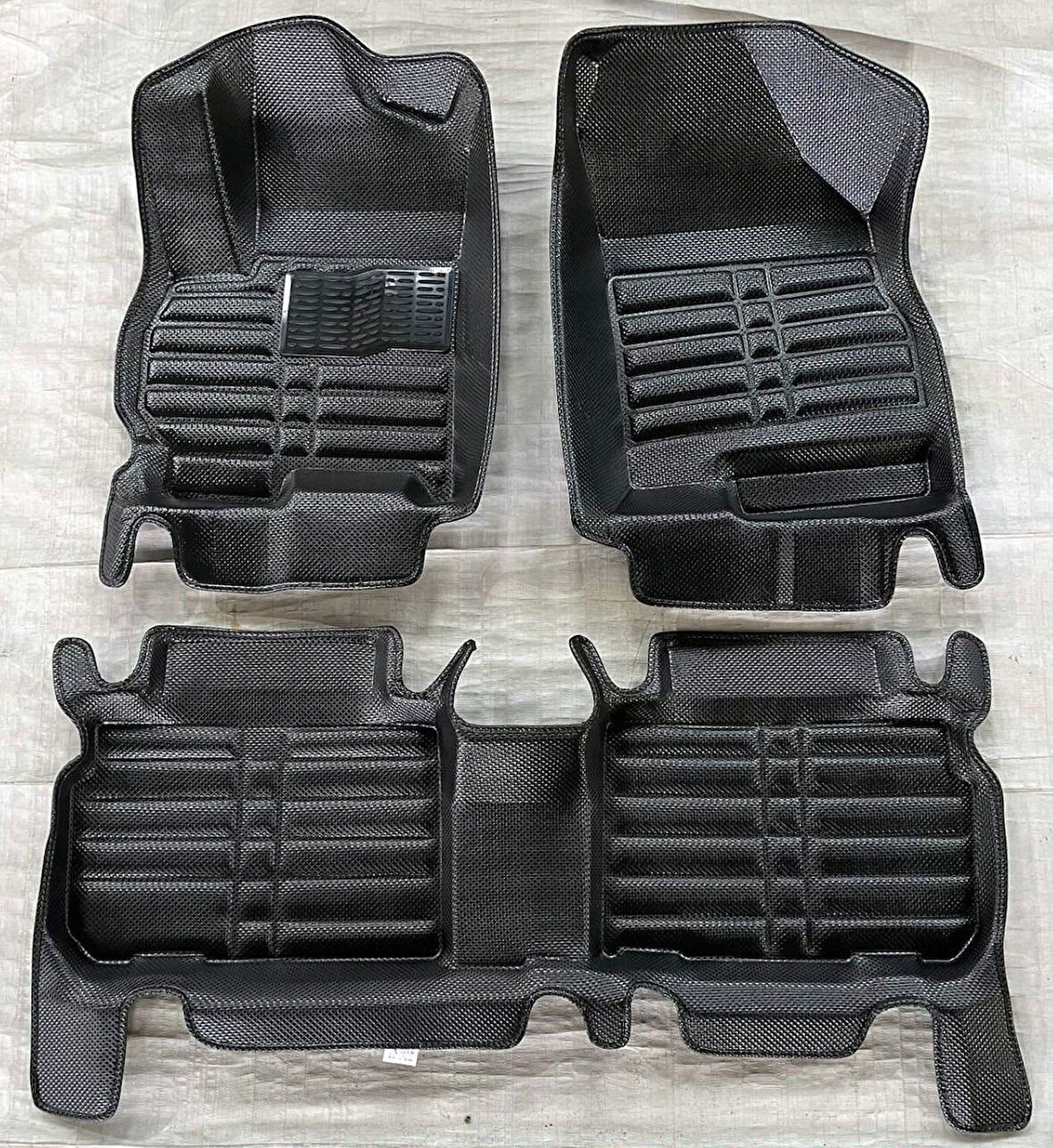 Mercedes E Serisi W213 Uyumlu 2016-2013 5D Havuzlu Karbon Dizayn Paspas Seti