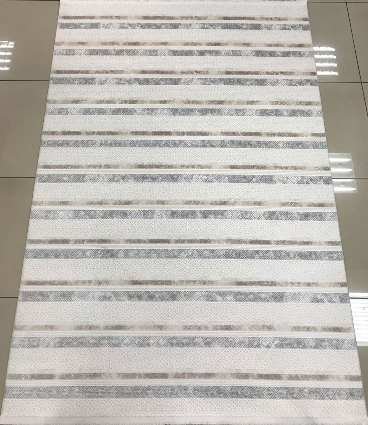 Padişah Halı Essence 72490 957 Serisi Akrilik Salon Oturma Yatak Odası Halısı