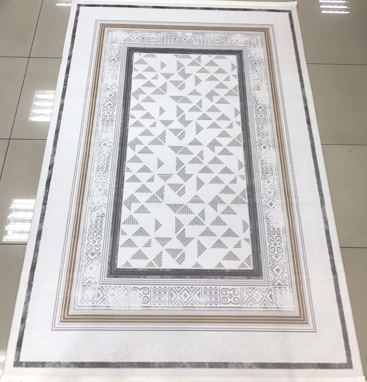 Merinos Halı Vista 76593 957 Serisi Triko Akrilik Salon Oturma Yatak Odası Halısı