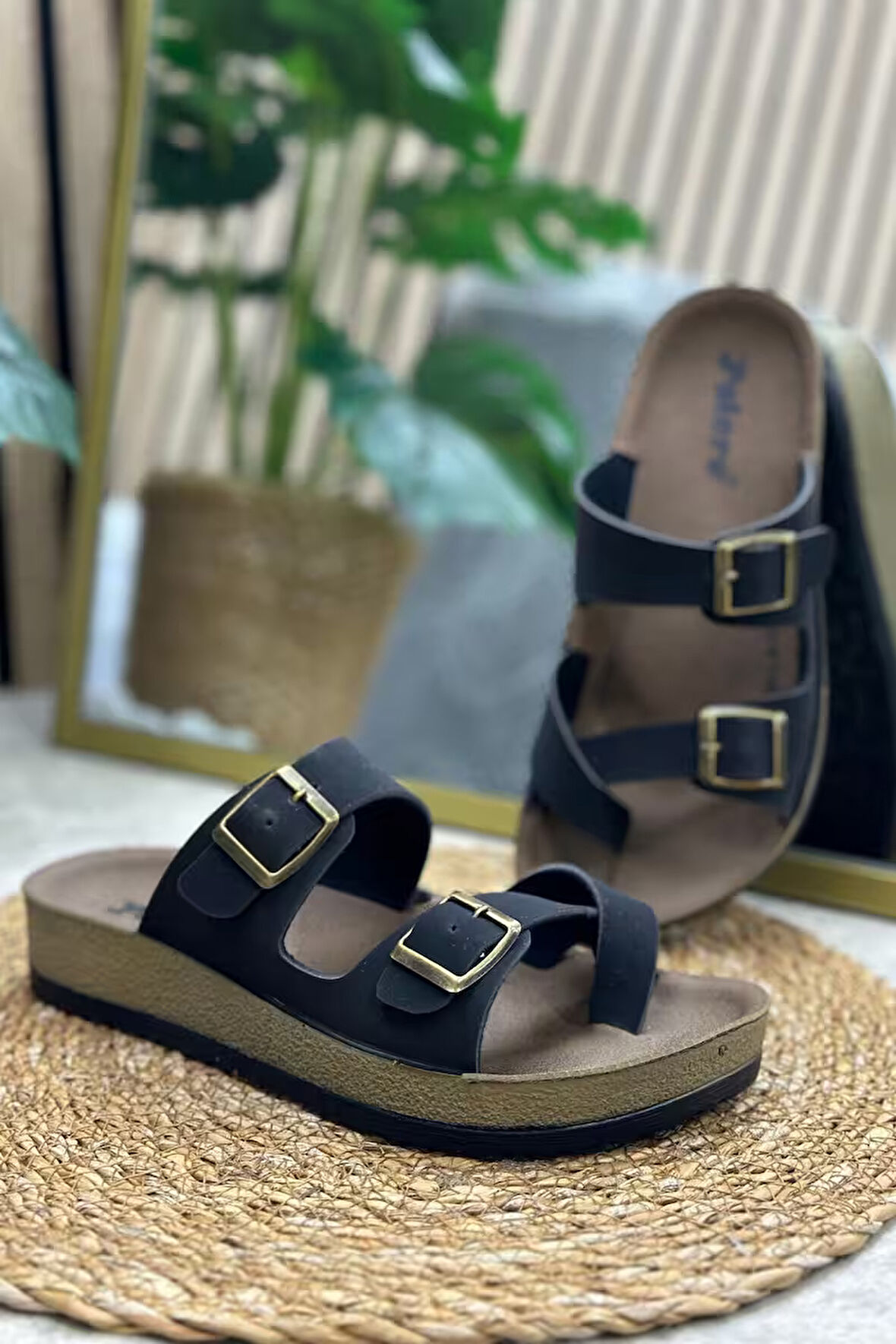 Günlük Kadın Terlik Tek Parmak Arası Rahat Mantar Taban Tokalı Ayarlanabilir Sandalet 147 