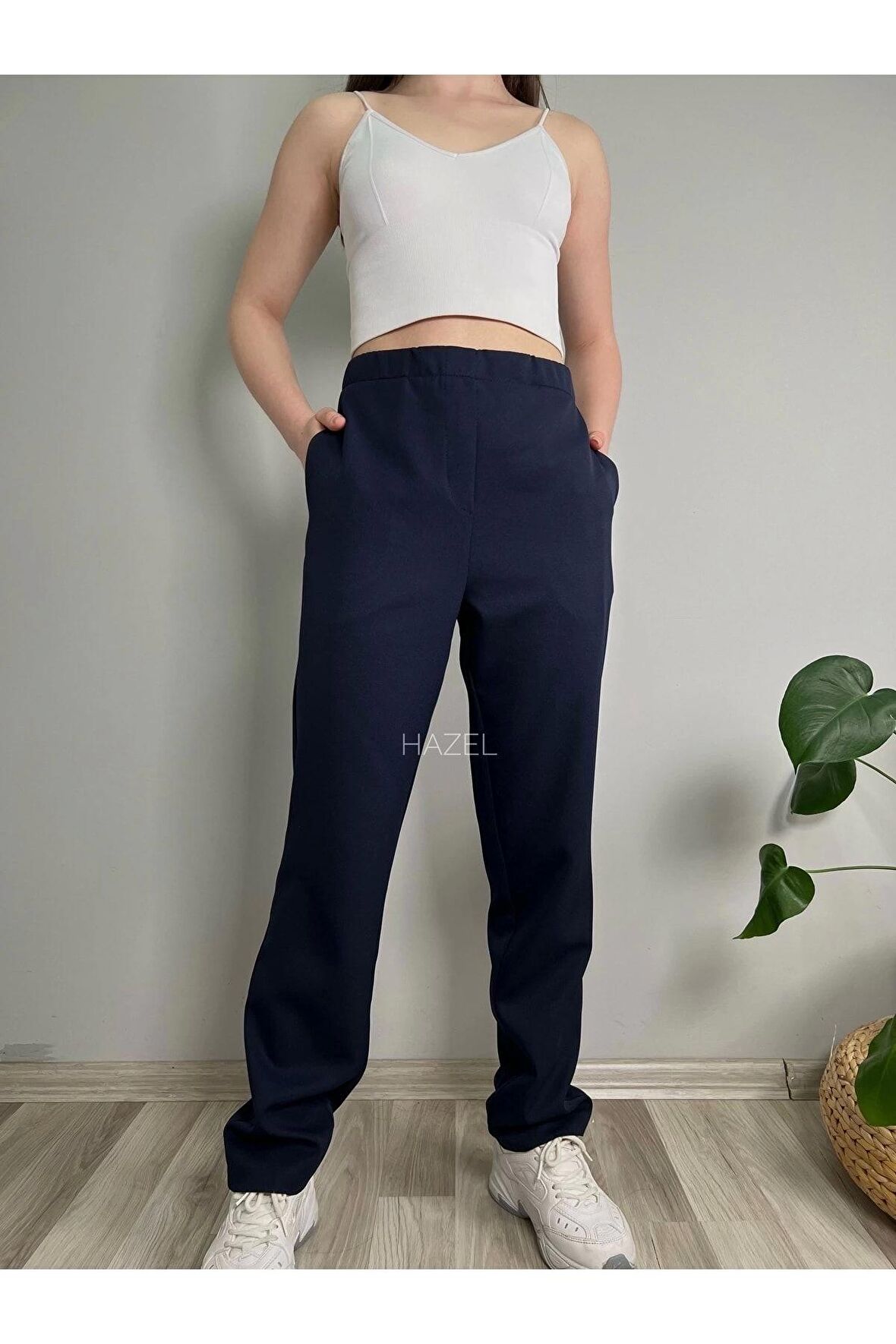 Kadın Lacivert Yüksek Bel Lastikli Boru Paça Pantolon
