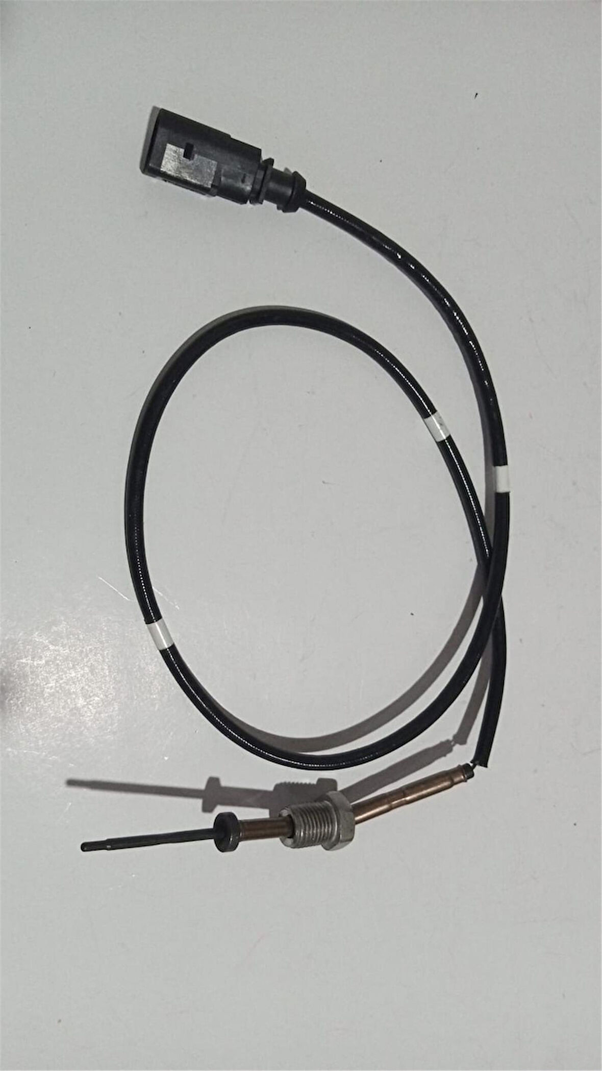 VOLKSWAGEN SKODA SEAT AUDI PORSCHE OEM EGSOZ SICAKLIK SENSÖRÜ 04L 906 088