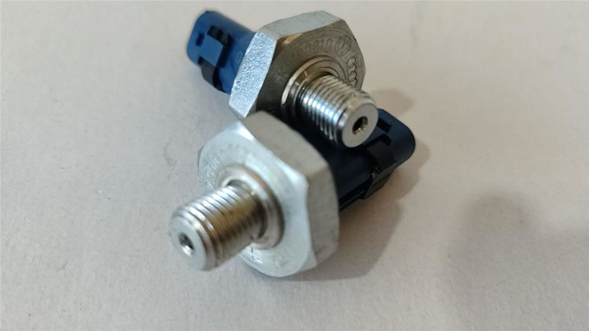 VW-OEM VALF YAĞ AYIRICI 06K638A