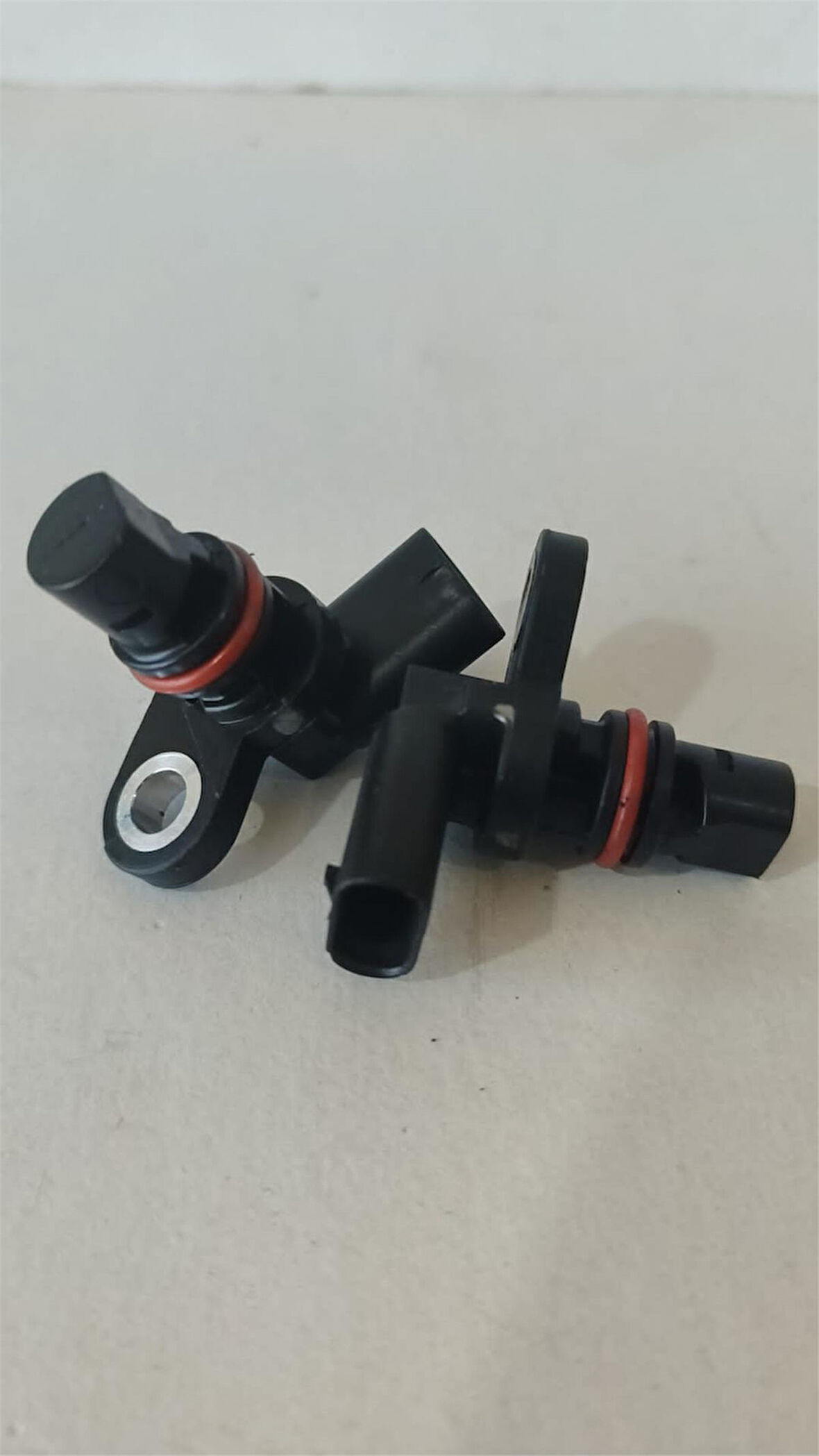 VW EKSANTRİK DEVİR SENSÖRÜ 05E907601C