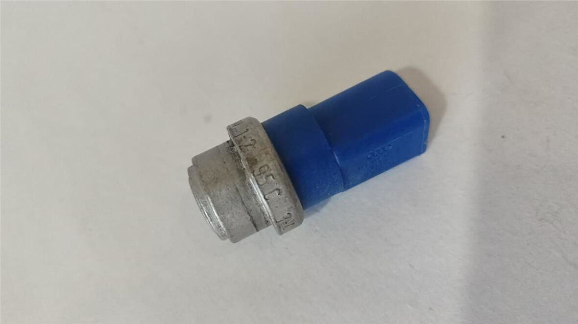 VW FAN MÜŞÜRÜ 893959481