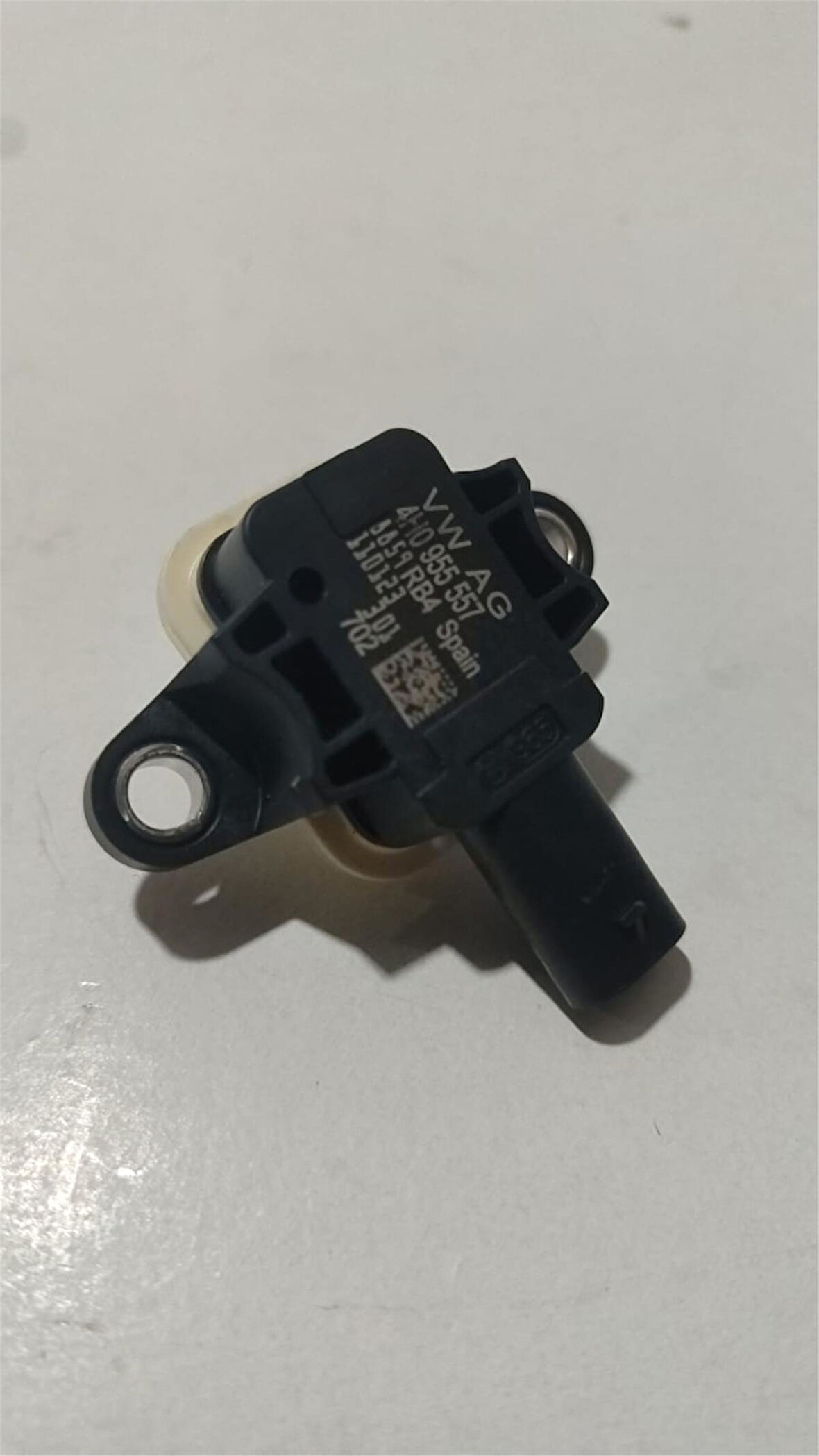 AUDİ DARBE SENSÖRÜ 4H0955557