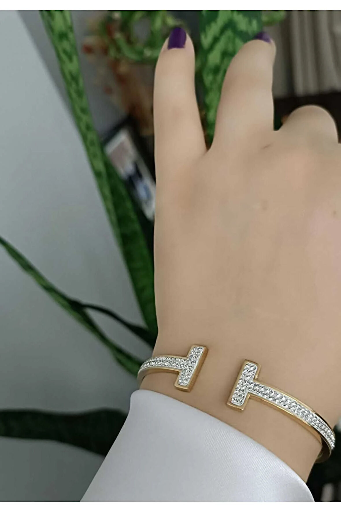 1.Sınıf Çelik Kararma Yapmaz Zirkon Taşlı T Bileklik