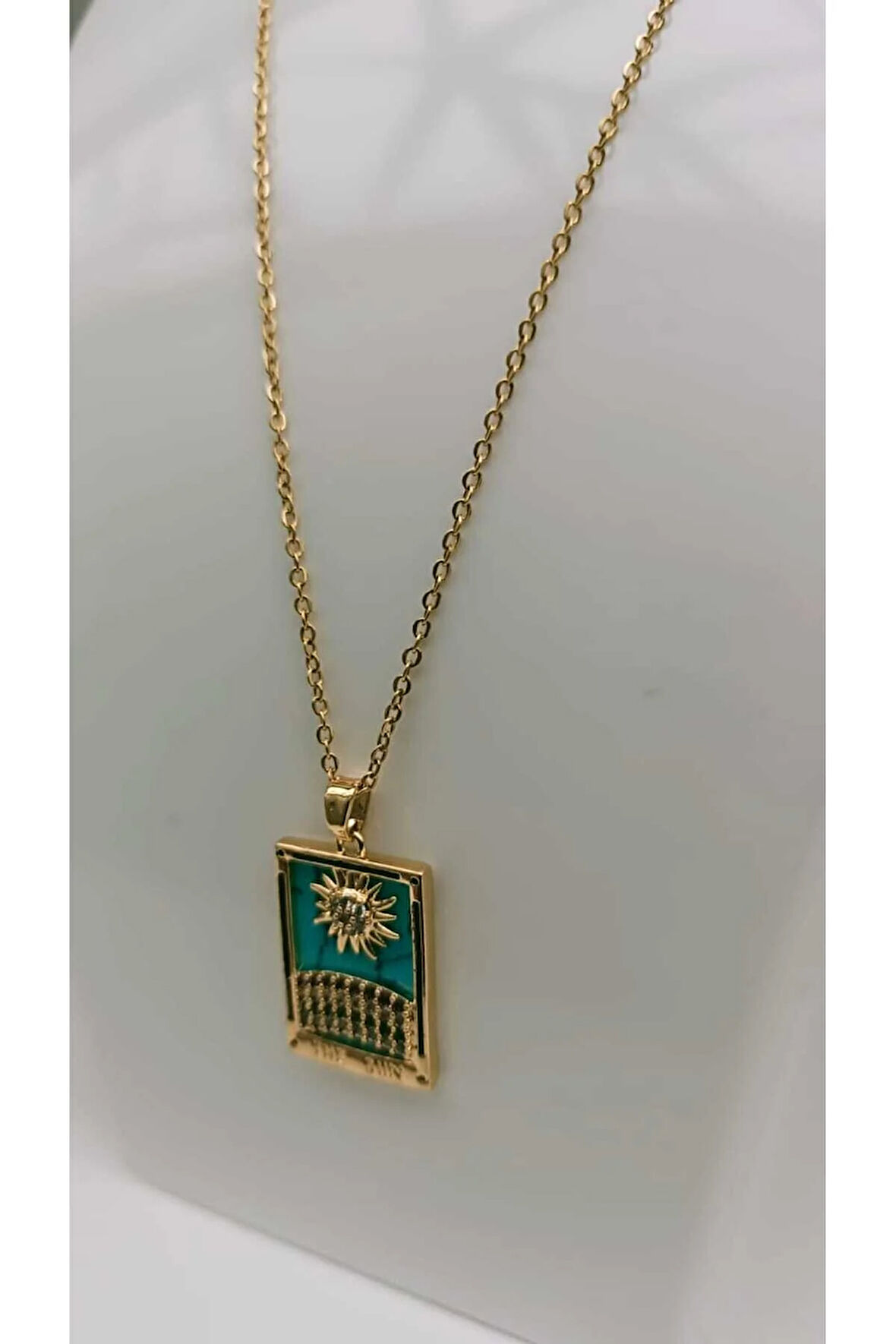 1.sınıf Çelik Kararma Yapmaz Güneş Figürlü Tarot Kolye