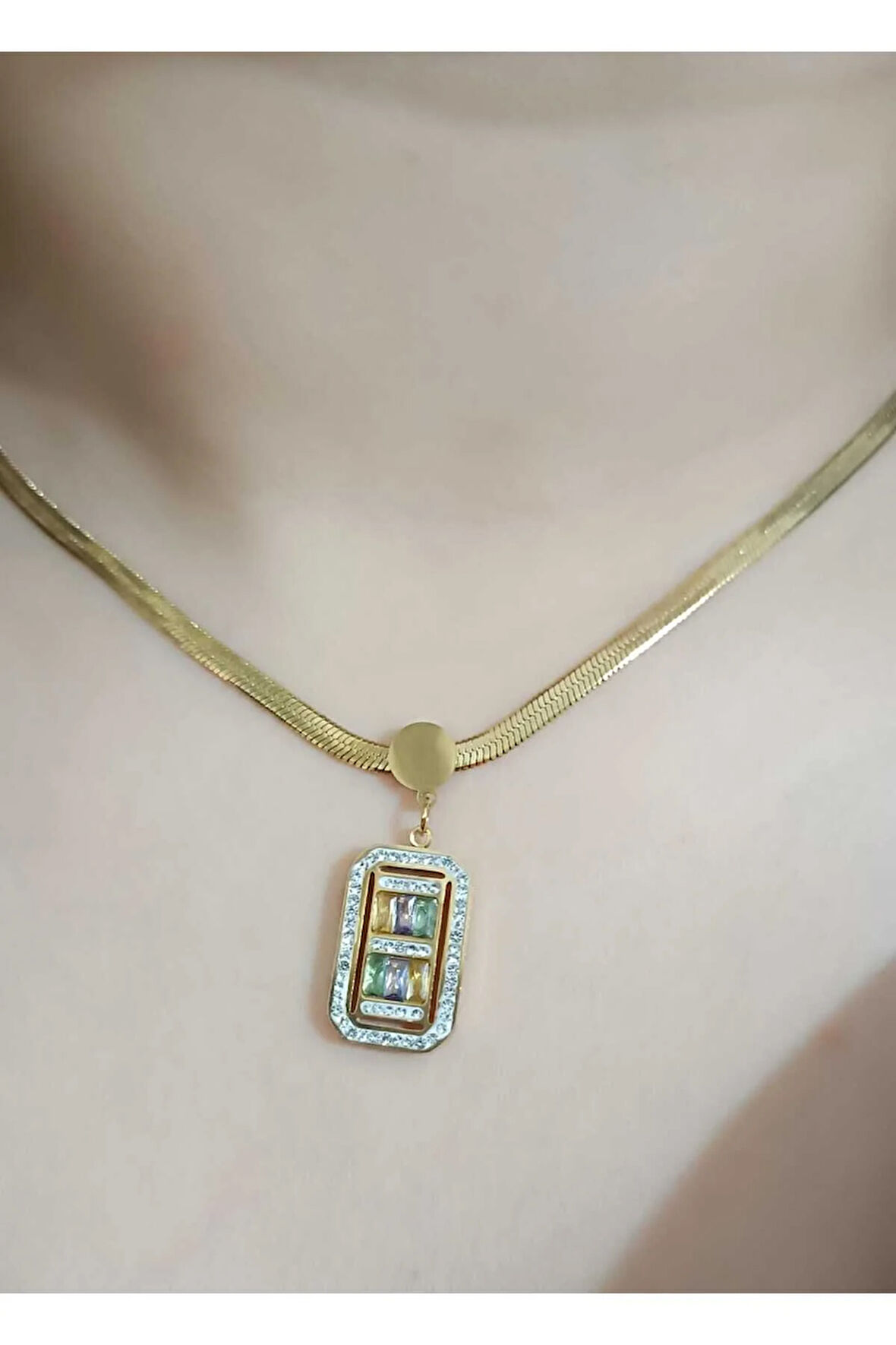 1.Sınıf Çelik Altın Kaplama Kararma Yapmaz Zirkon Taş Detaylı Baget Kolye