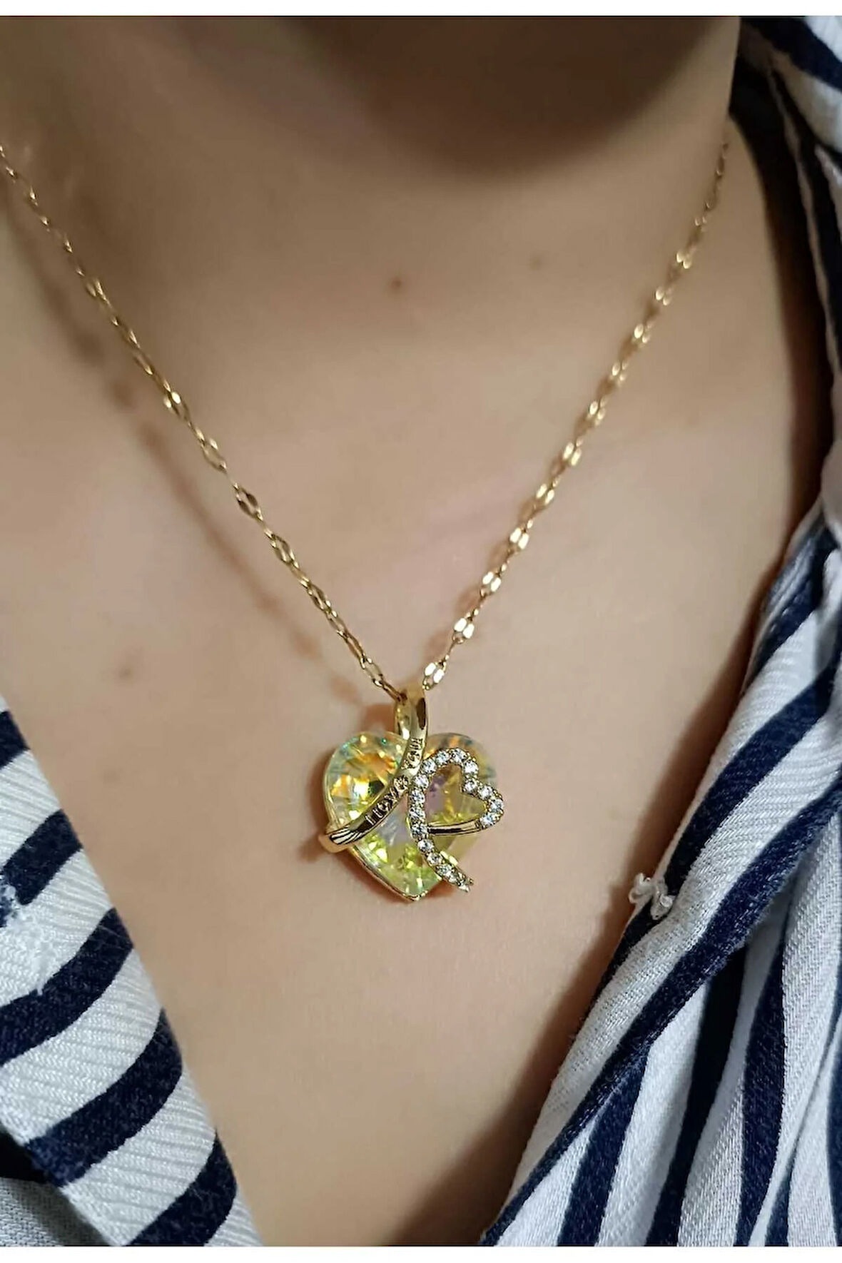 1.Sınıf Çelik Kararma Yapmaz Zirkon Taşlı Kalp Kolye