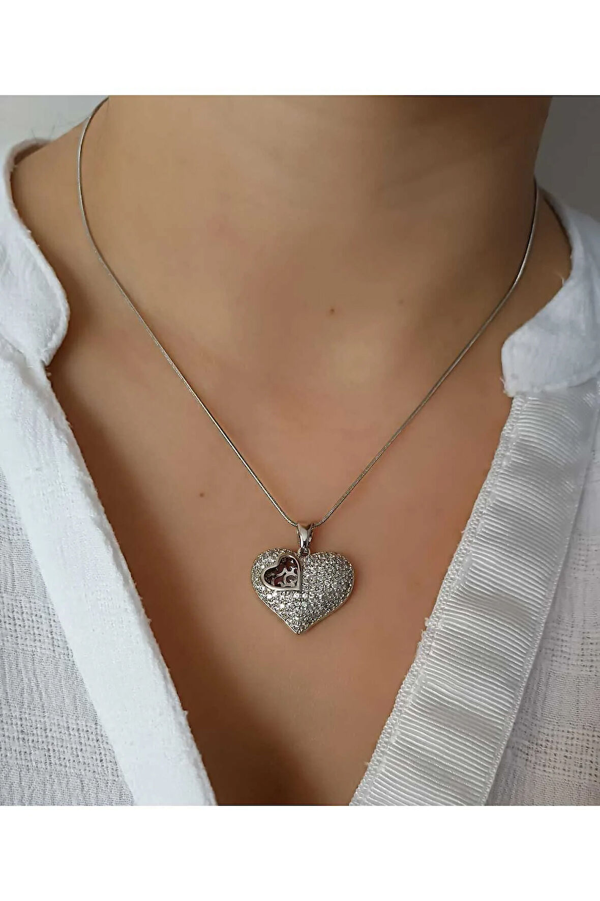 1.Sınıf Çelik Kararma Yapmaz Kalp Figürlü Silver Kolye