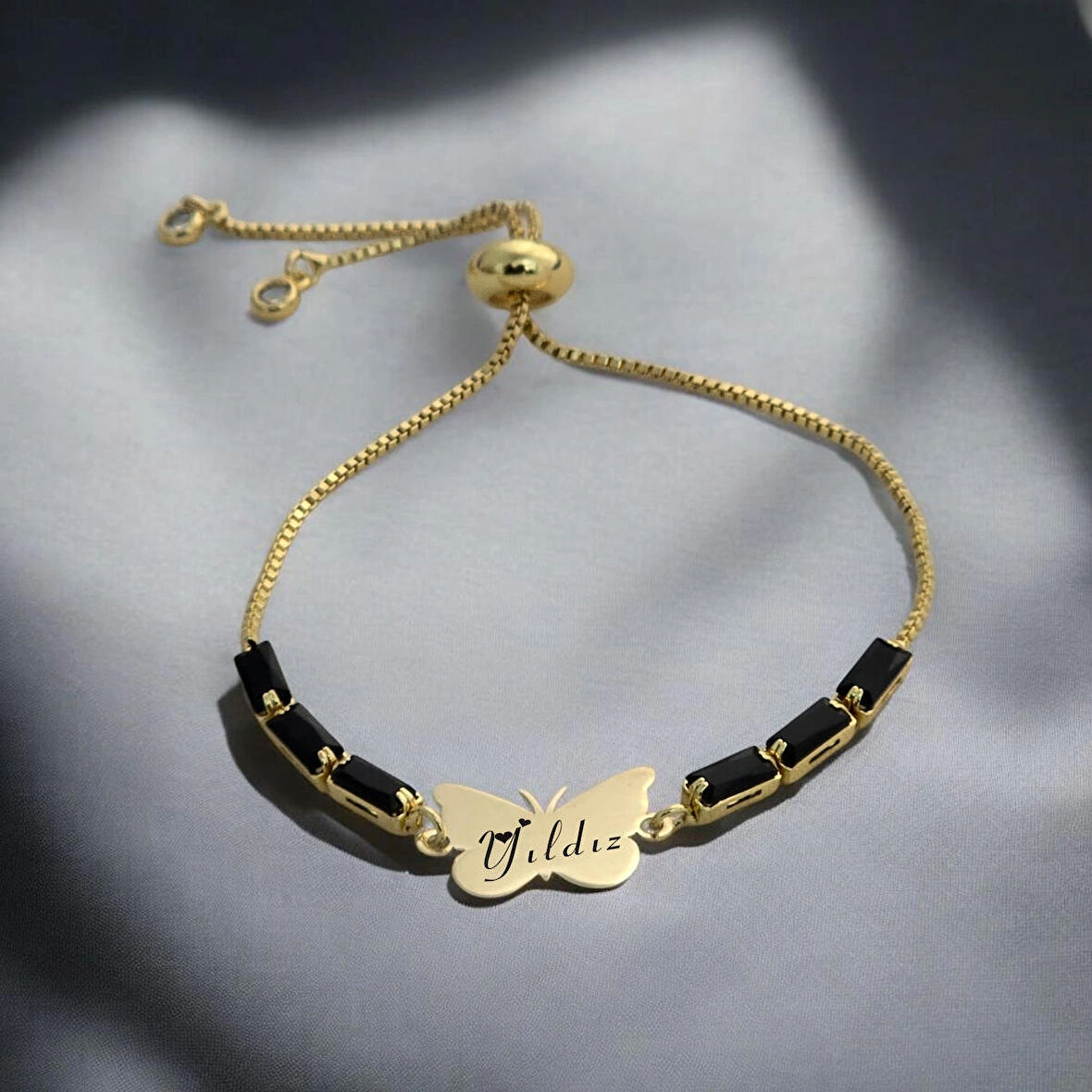 Yıldız İsmine Özel Kelebek Motifli 14 Ayar Altın Plakalı Zincirli Hediye Bileklik-343isim-siyahtaş