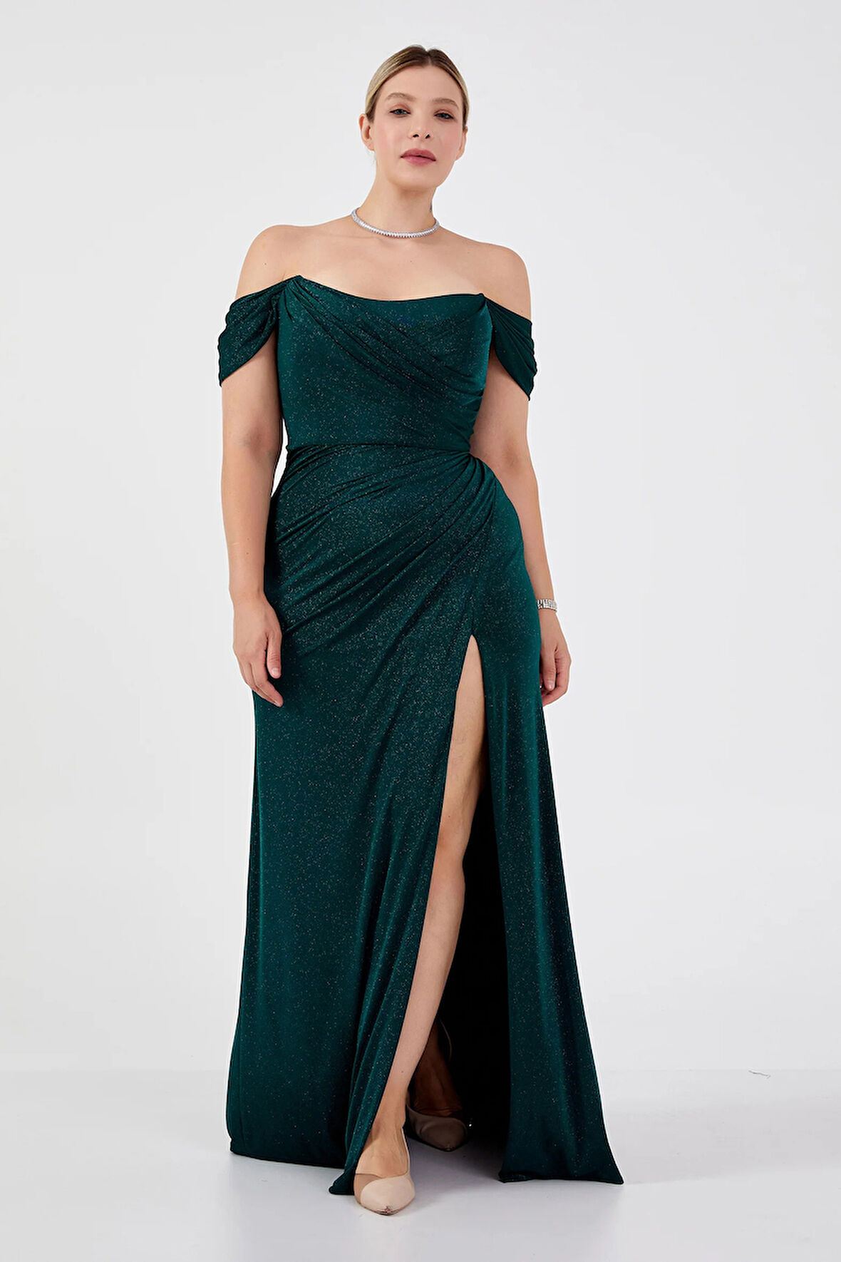 Şeref Vural Kadın Büyük Beden Düşük Omuz Derin Yırtmaçlı Balık Form Abiye Elbise 8212 Nefti