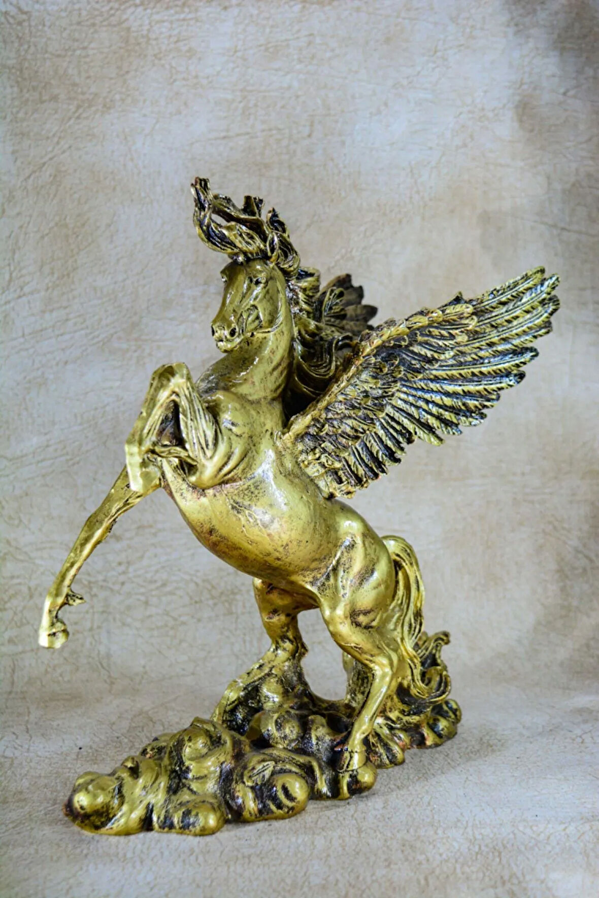 Özel Tasarım Pegasus At Gold Altın Heykel Biblo