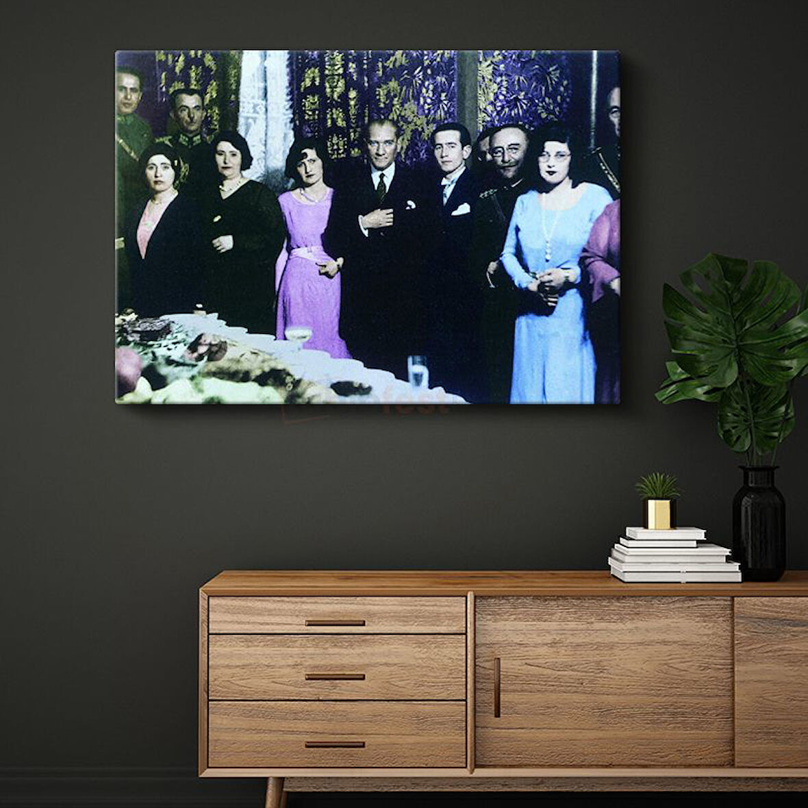 Atatürk ve Sosyal Yaşam - Seçkin Davette Kanvas Tablo