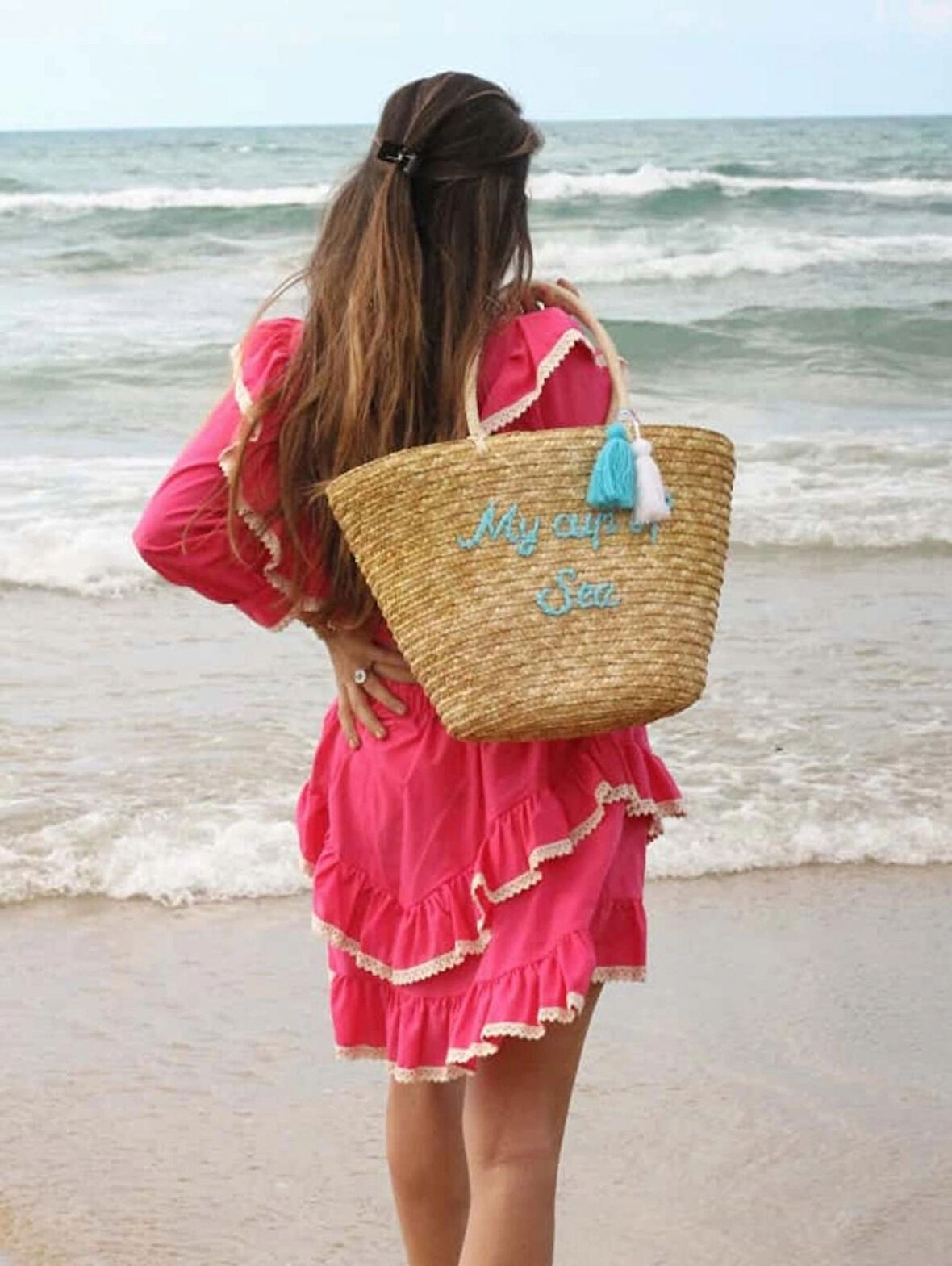  Mavi Yazılı Püskül Detaylı Hasır Omuz Çantası